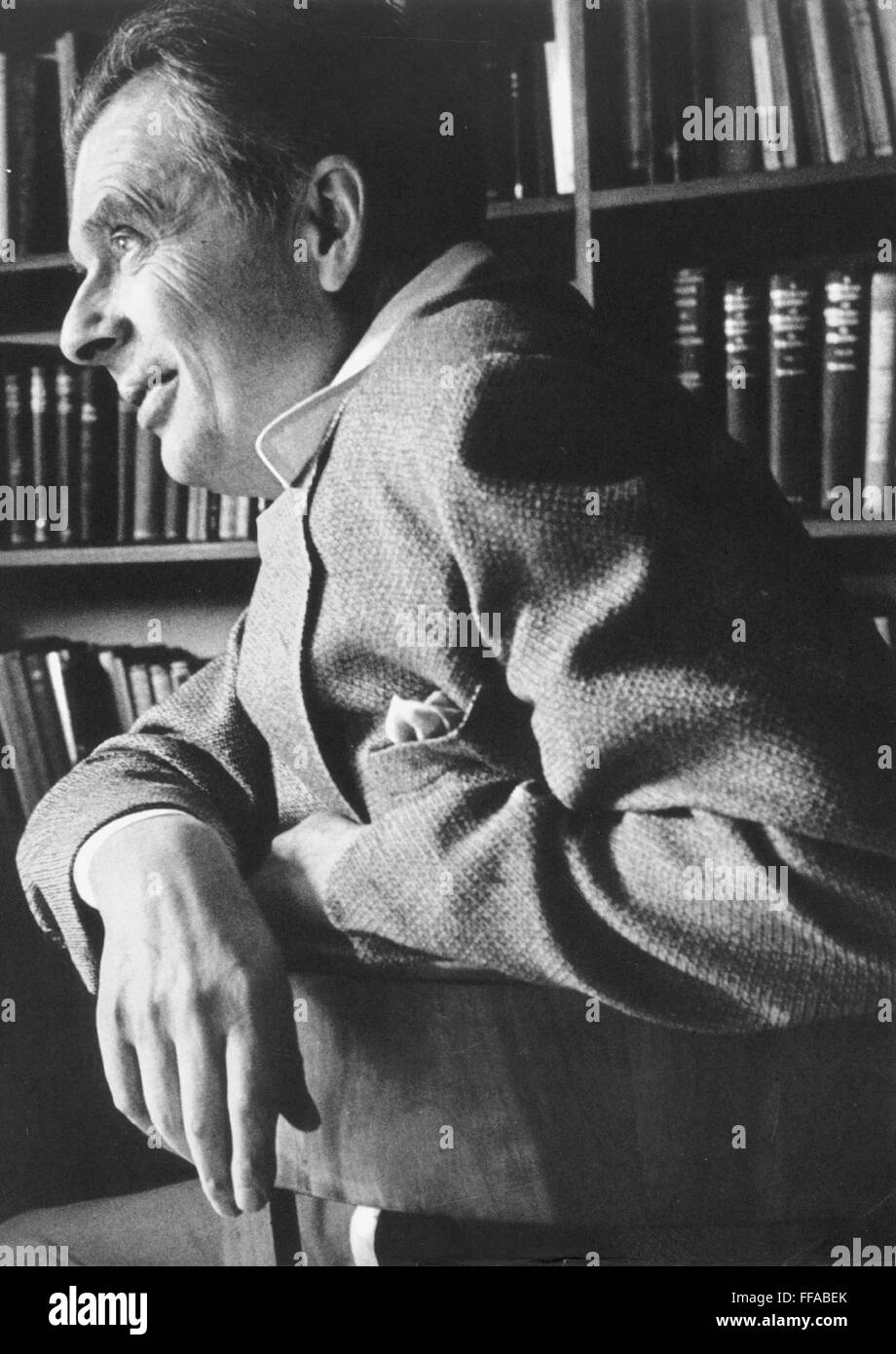 ALDOUS HUXLEY (18941963). /nEnglish writer Stock Photo Alamy