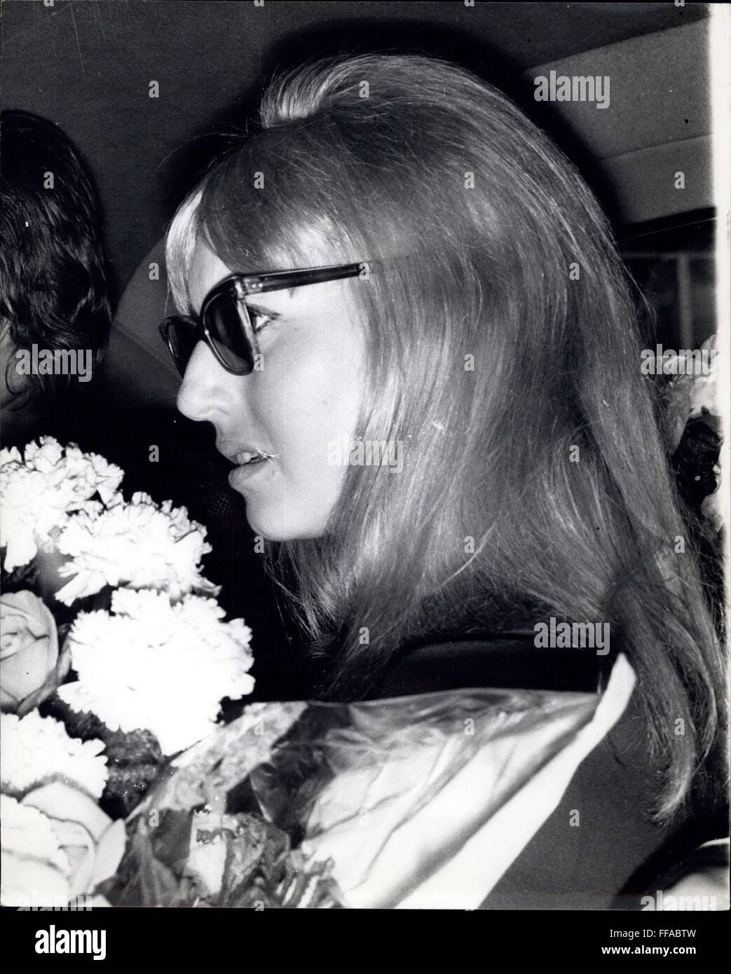 1968 - Mrs. Cynthia Lennon. John Funeral © Keystone Pictures USA/ZUMAPRESS.com/Alamy Live News Stock Photo