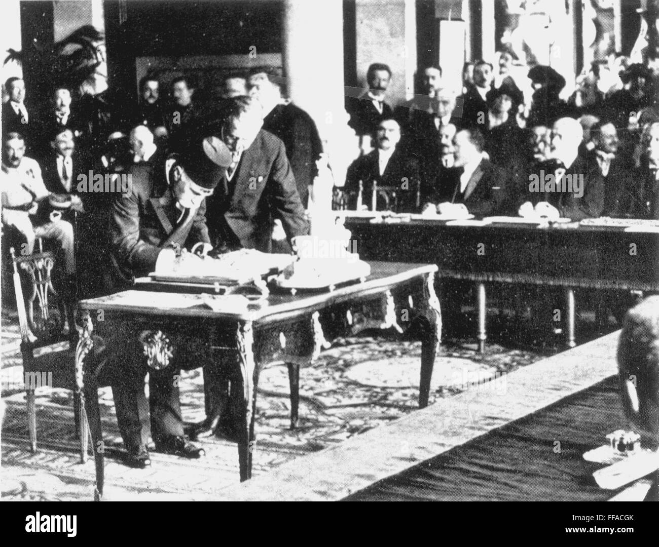 Treaty of sevres hi-res stock photography and images - Alamy