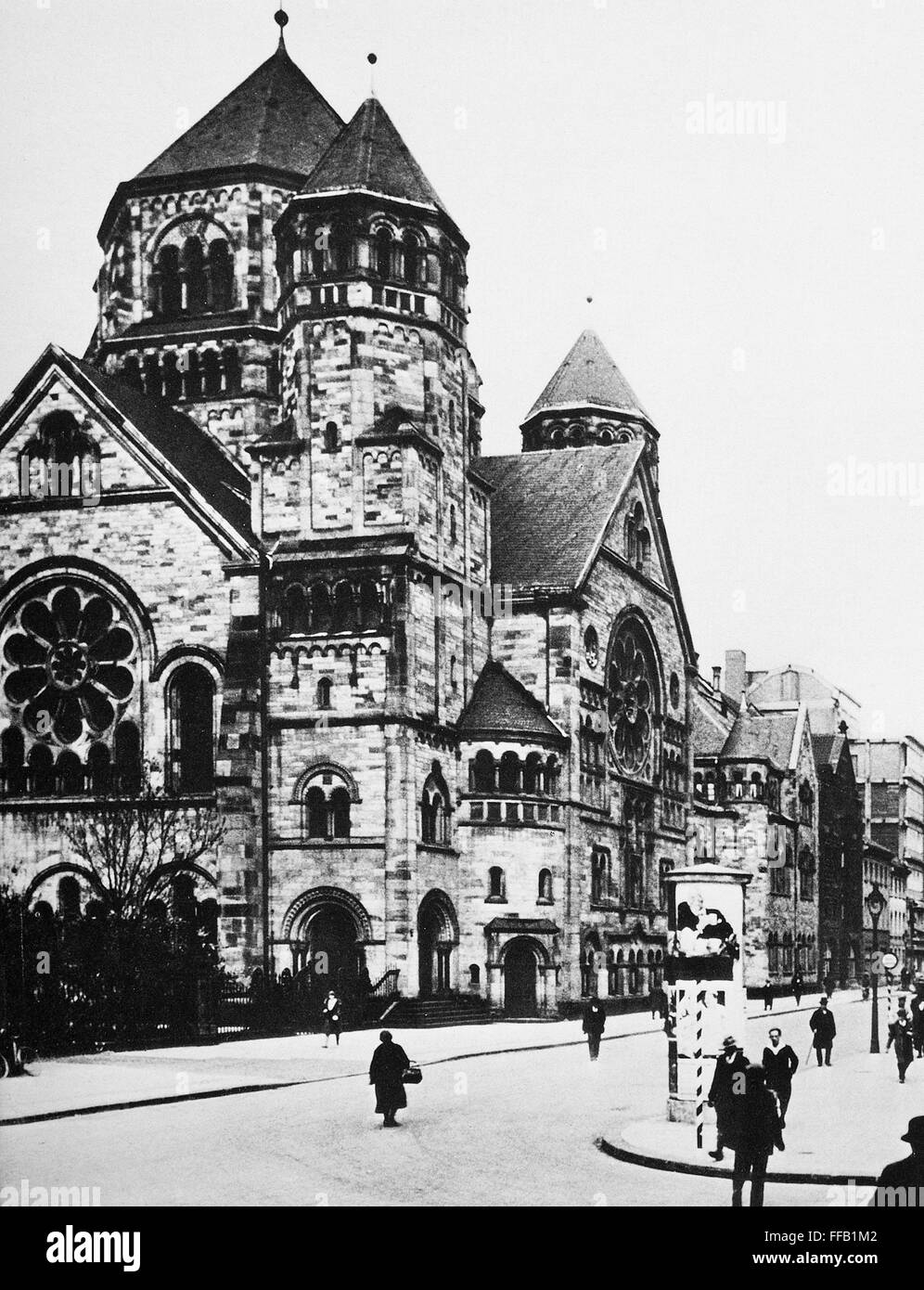 GERMAN SYNAGOGUE, 1904. /nA synagogue in Dⁿsseldorf, Germany