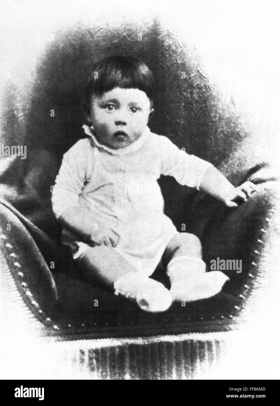 Hitler as baby hi-res stock photography and images - Alamy
