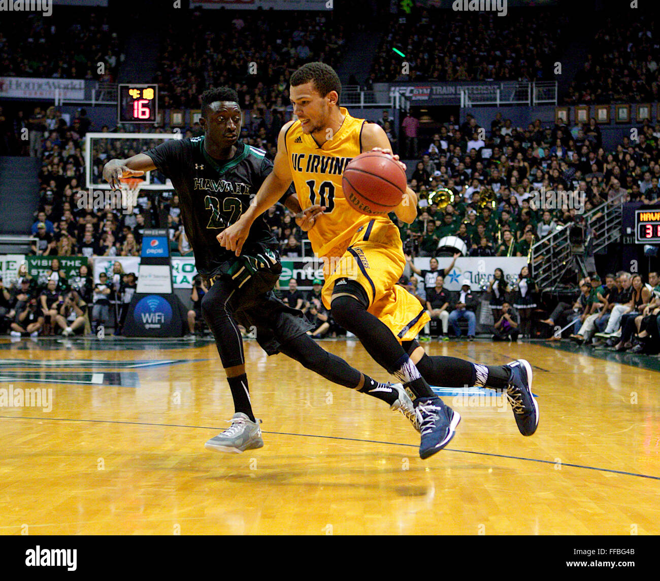 Honolulu, Hawaii. 11th February, 2016 UC Irvine Anteaters guard Luke