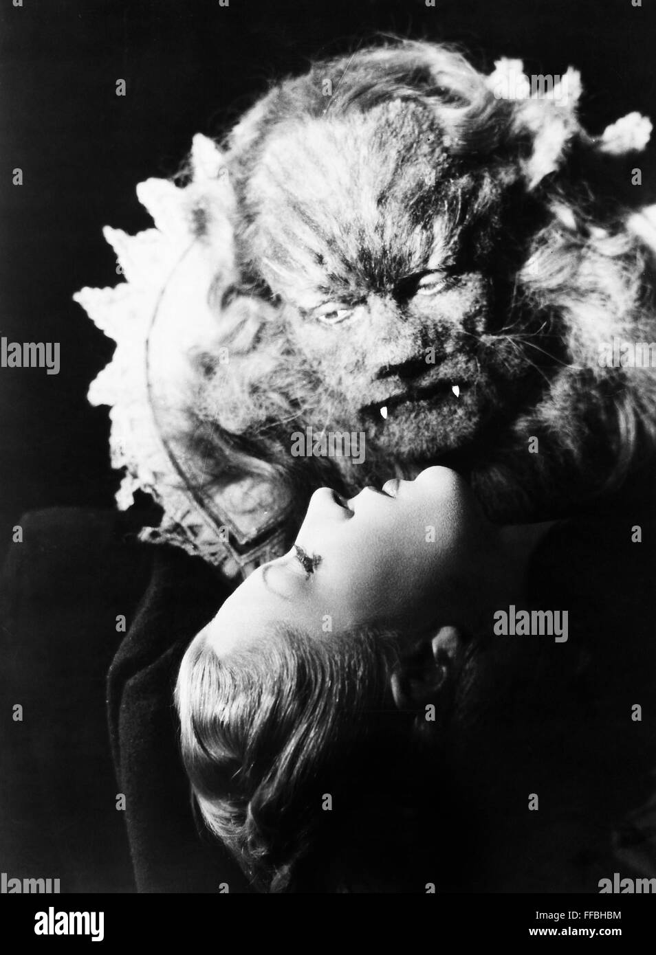 BEAUTY AND THE BEAST, 1946. /nJosette Day as Beauty and Jean Marais as the Beast in the 1946 film. Stock Photo