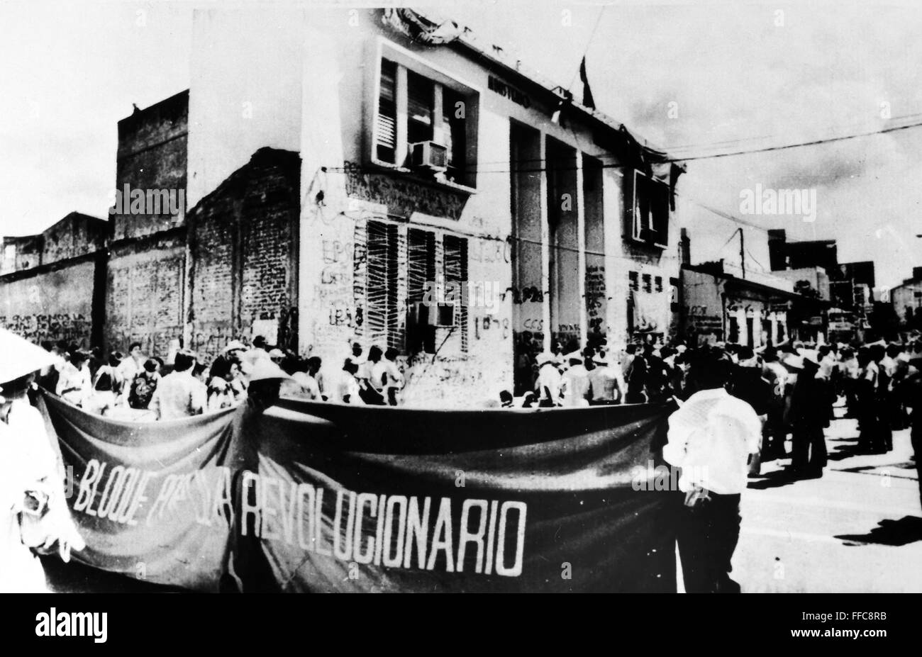 EL SALVADOR, 1979. /nSome 200 members of the Popular Revolutionary Block (BPR), a leftist revolutionary group, occupy and surround the Ministry of Labor in San Salvador, taking hostages and demanding higher salaries and lower food prices from the new Revo Stock Photo