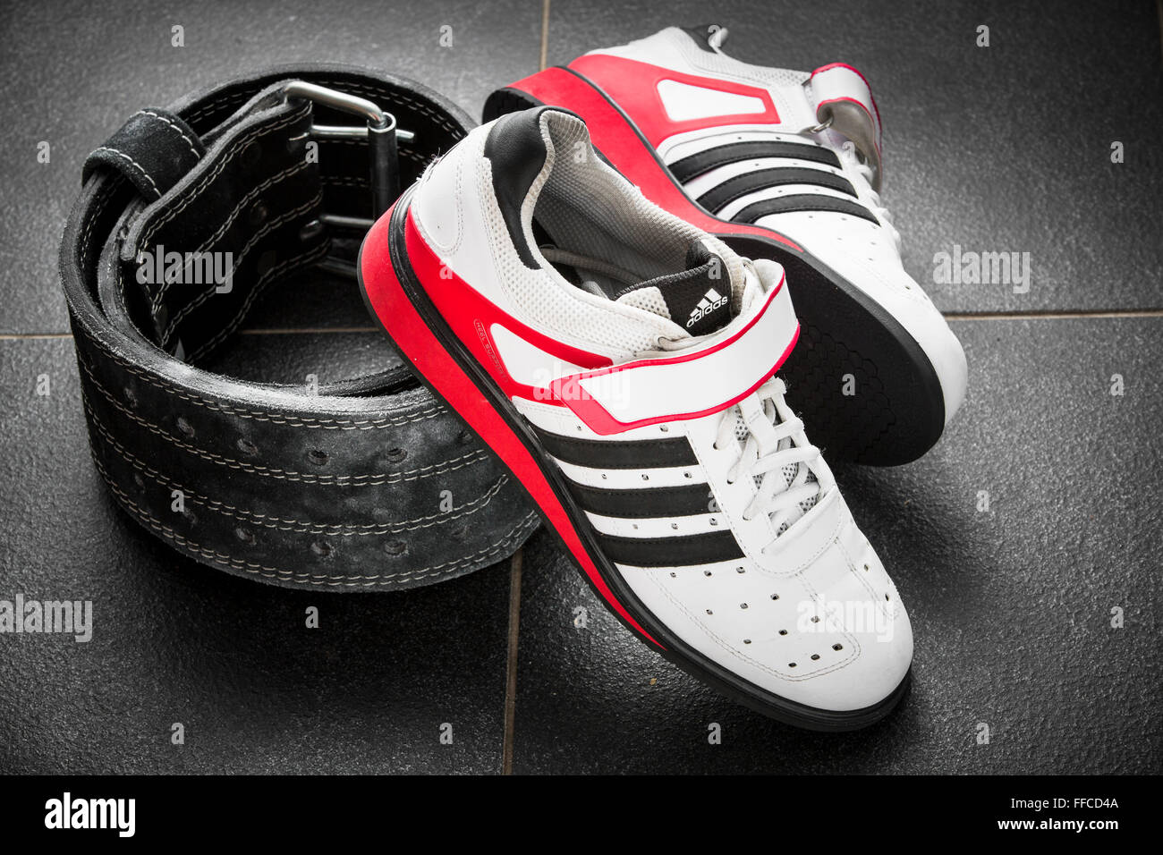 hugge Pearly klodset Adidas shoe hi-res stock photography and images - Page 5 - Alamy