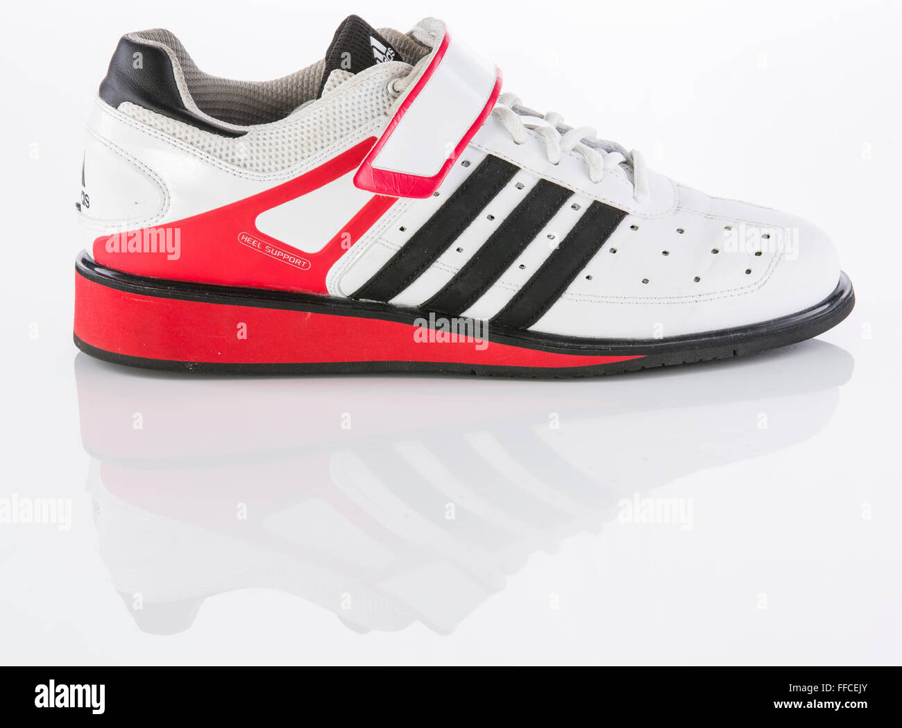 Tung lastbil hvis Vær venlig Adidas Olympic weightlifting shoes on a white background with a reflection  Stock Photo - Alamy