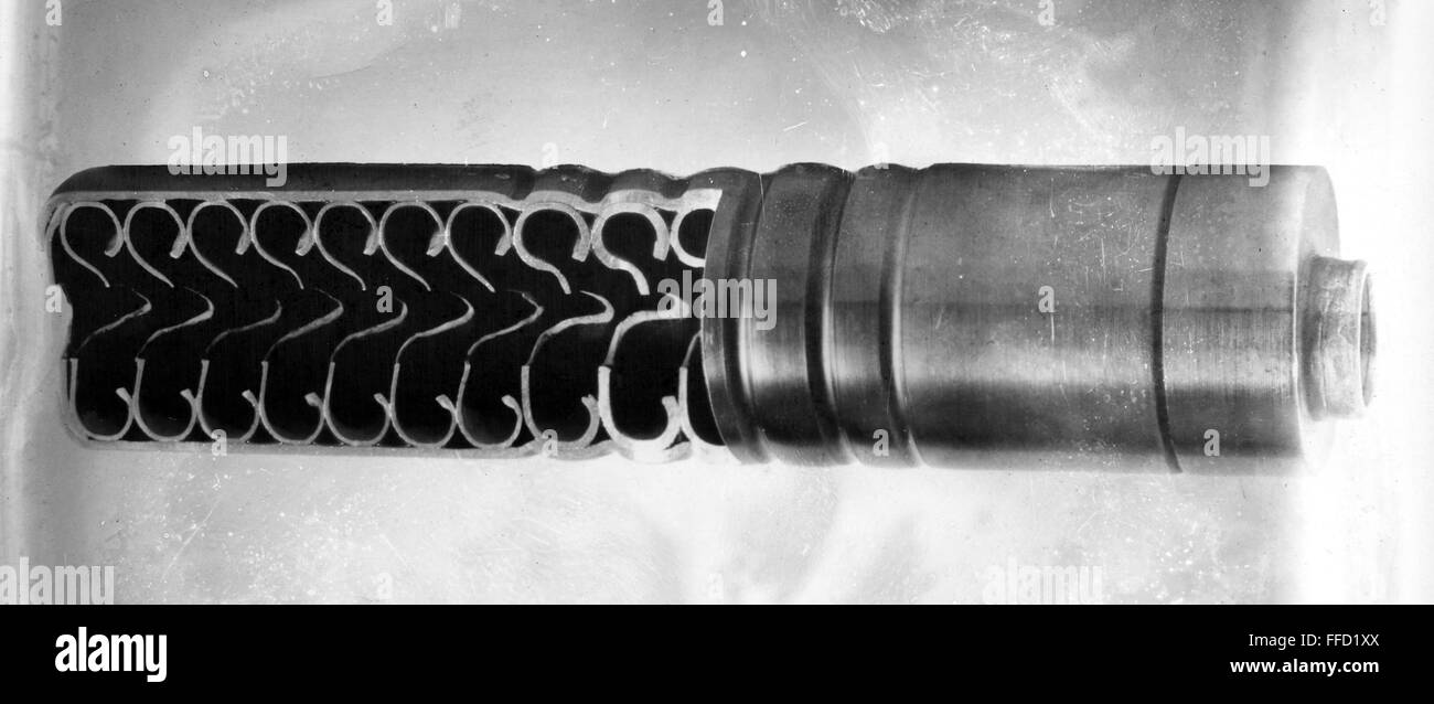 MAXIM GUN MECHANISM. /nThe mechanism of the machine gun invented by Hirman Maxim in 1884. Stock Photo