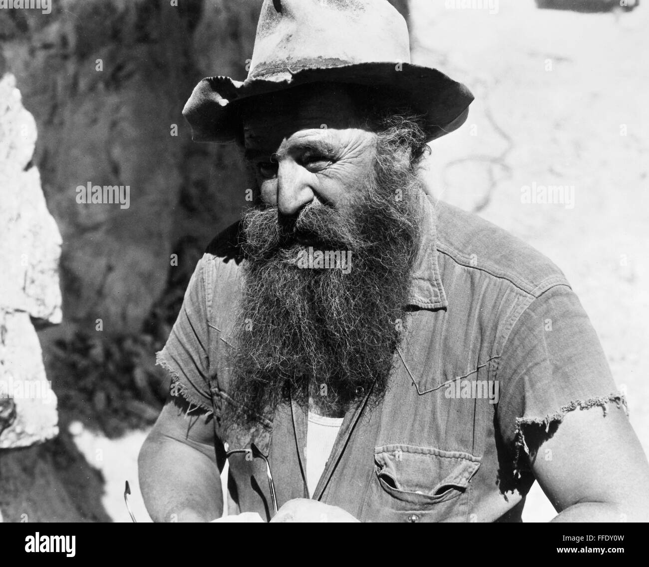 KORCZAK ZIOLKOWSKI /n(19081982). PolishAmerican sculptor