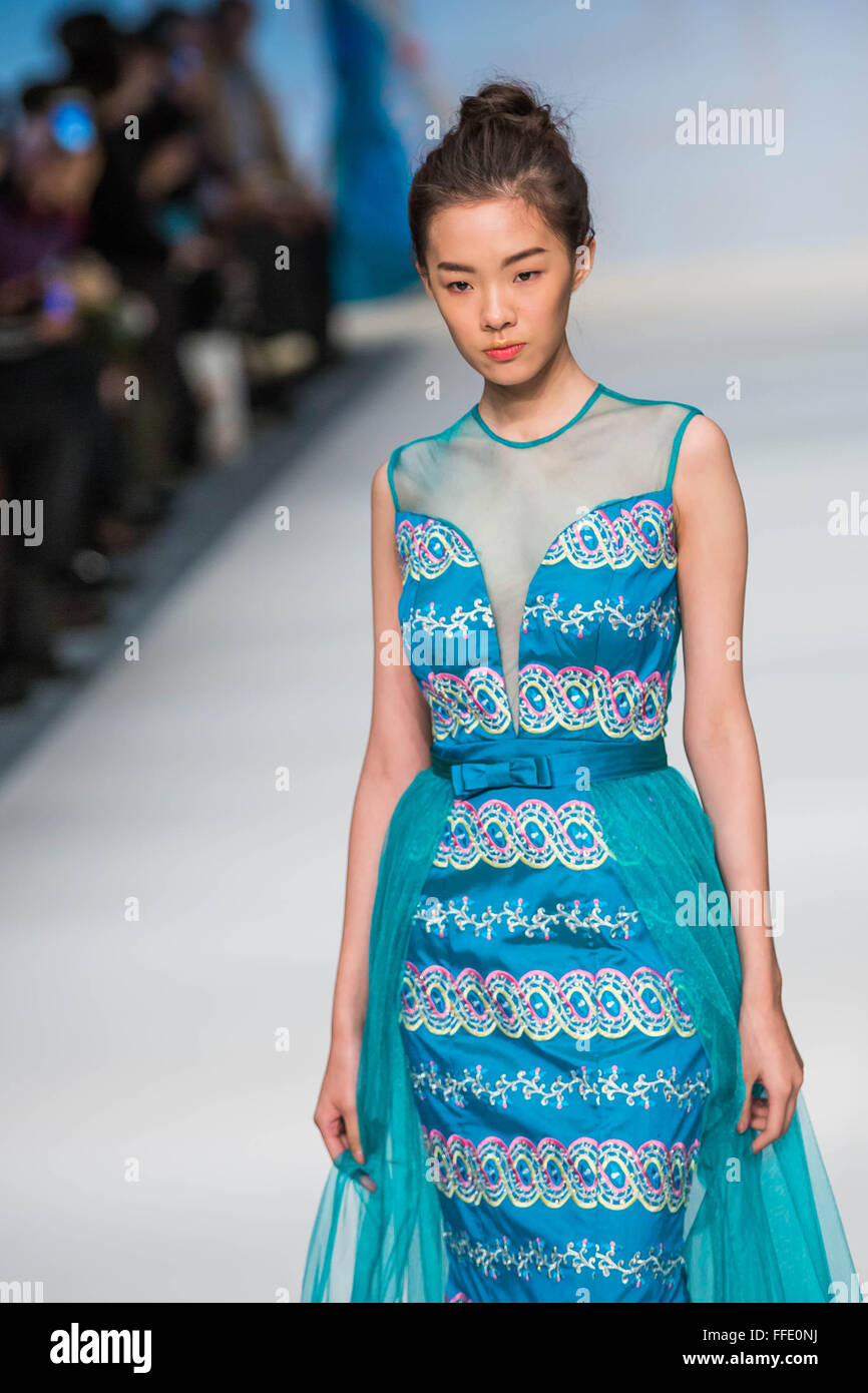 Jan. 18, 2016 - Hong Kong, Hong Kong SAR, China - Models showcase Myanmar  designer CHAW SU LWIN's AW16 collection ''Chait'' during the Designers  Collection show at the 47th Hong Kong Fall/Winter