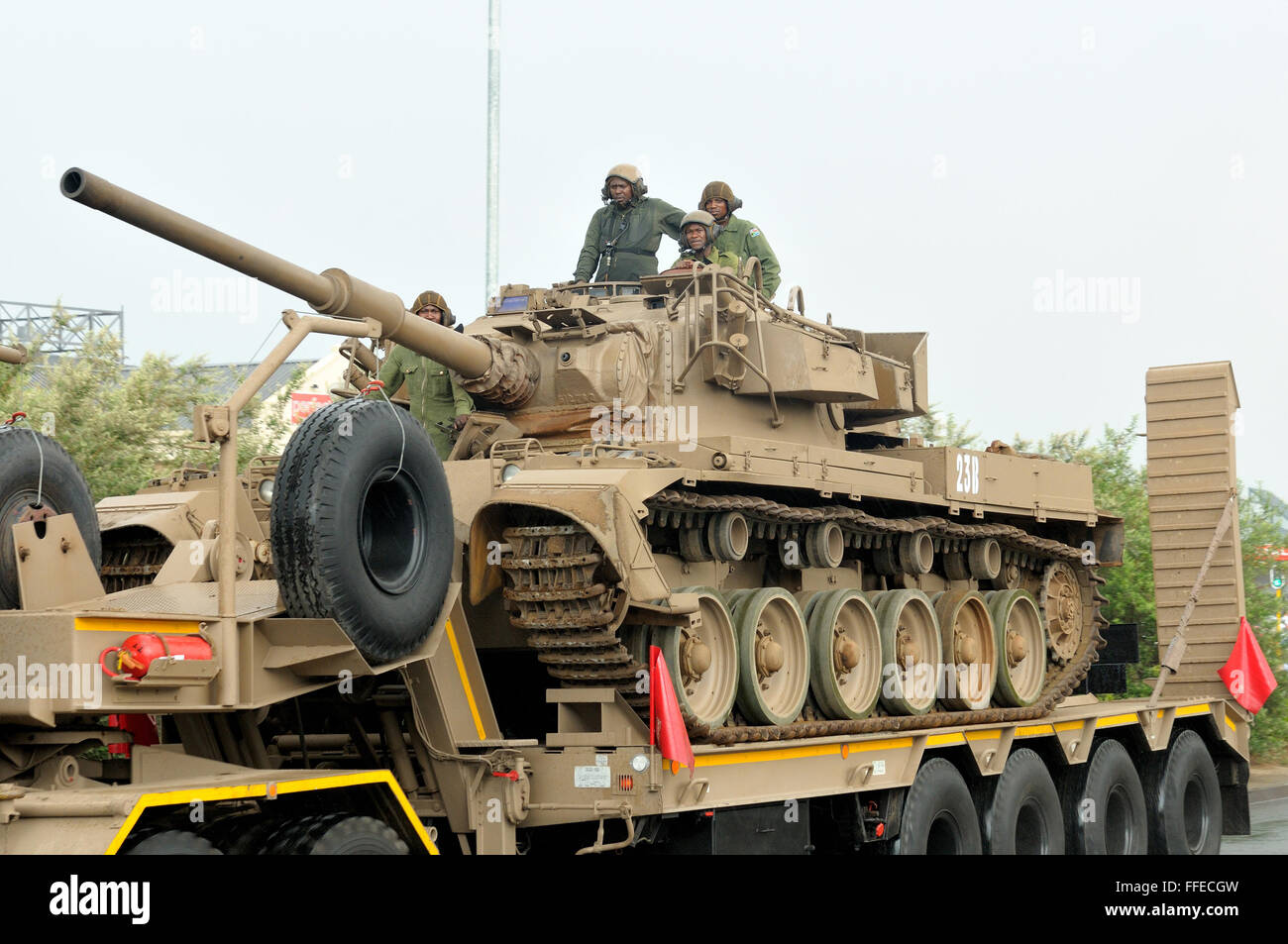 Olifant tank hi-res stock photography and images - Alamy
