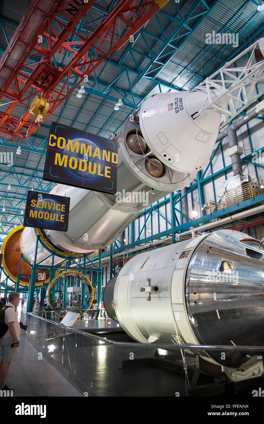 Saturn v rocket hires stock photography and images Alamy