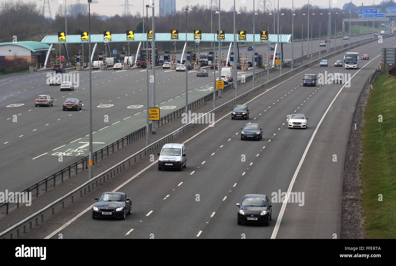 Great Wyrley, Staffordshire, UK. 12th February, 2016. Toll Booths and traffic pictured today on the M6 Toll road Motorway at Great Wyrley in Staffordshire after announcements that the M6 Toll road may be up for sale. Credit:  Rosemary Roberts/Alamy Live News Stock Photo