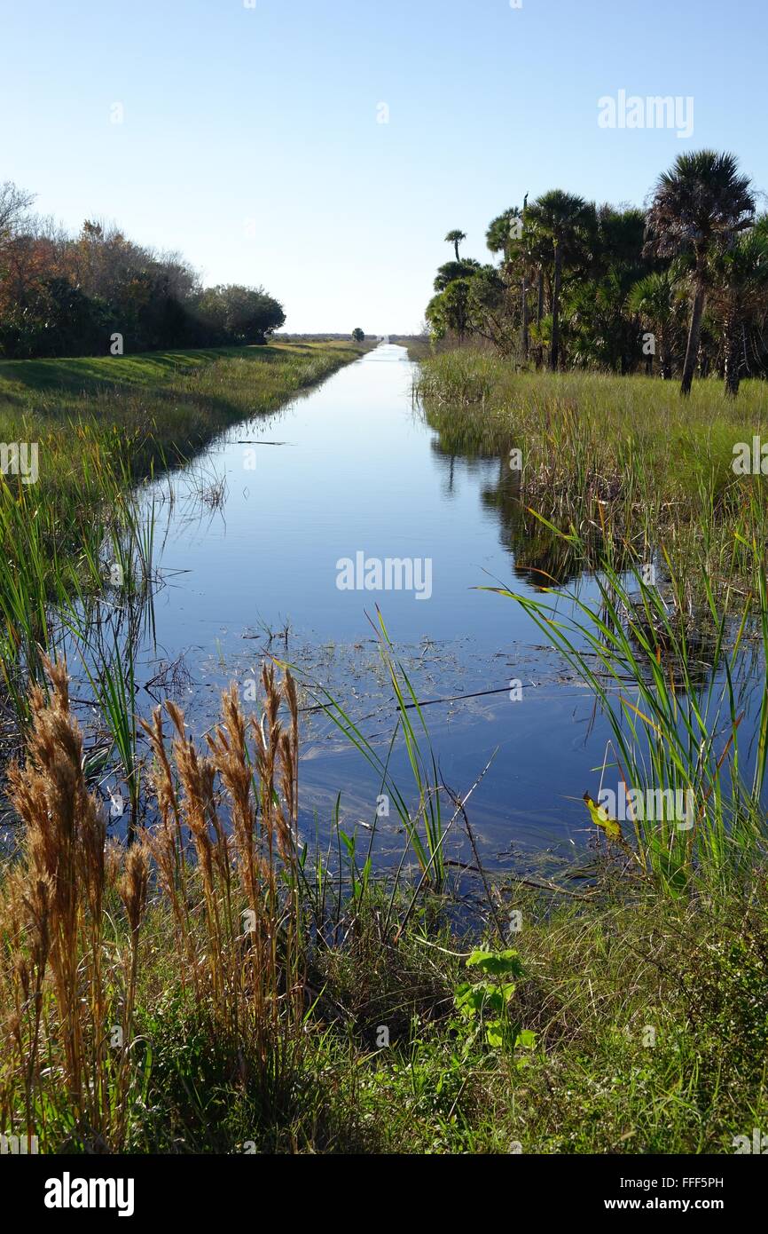 Retention pond hires stock photography and images Alamy