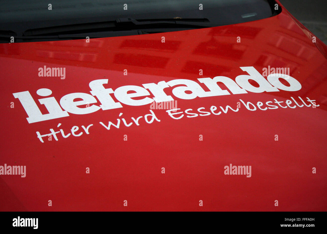 Markenname: "Lieferando", Berlin. Stock Photo