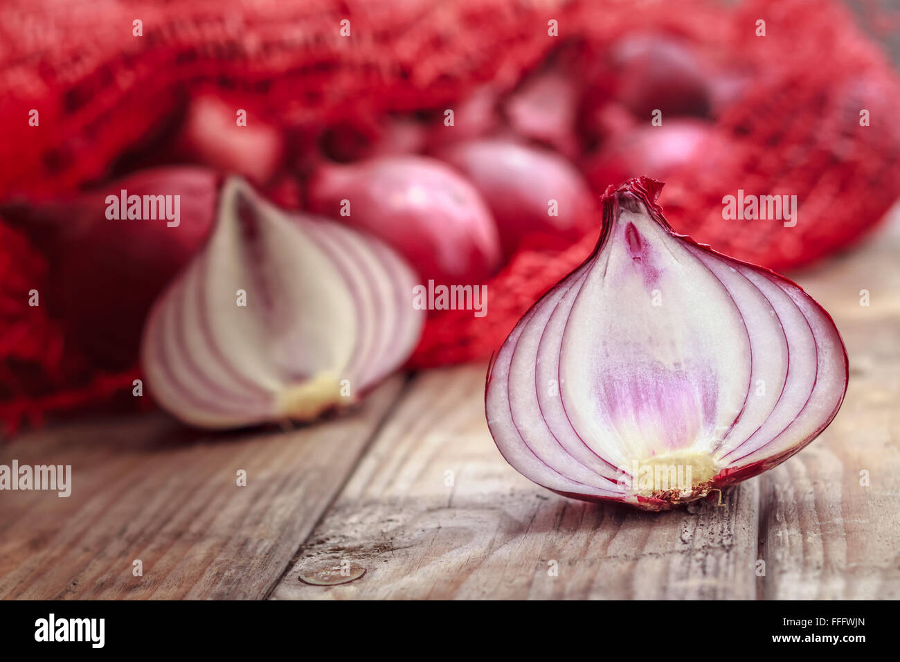 Rustic onion hi-res stock photography and images - Alamy