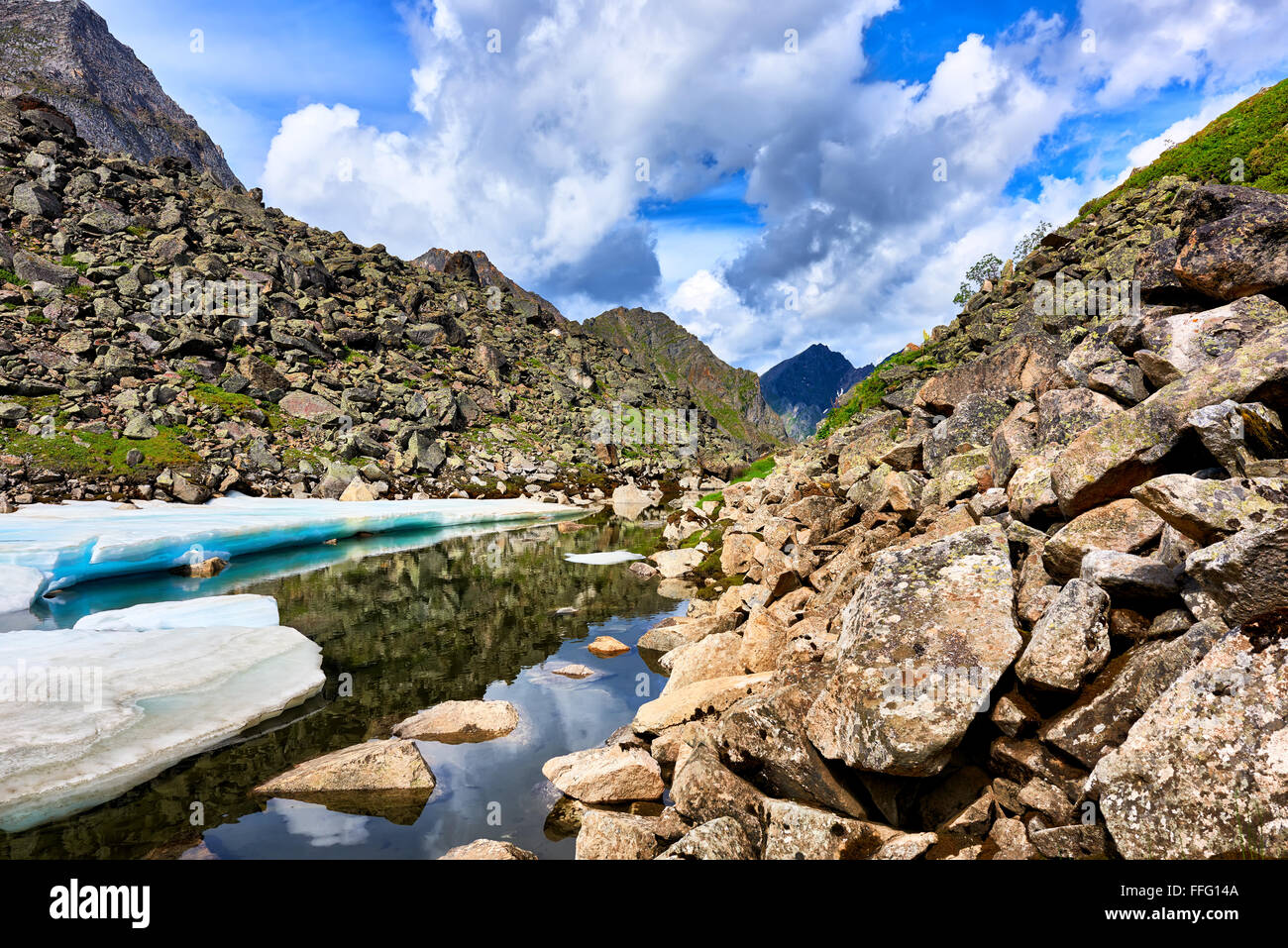 Water slope hi-res stock photography and images - Alamy
