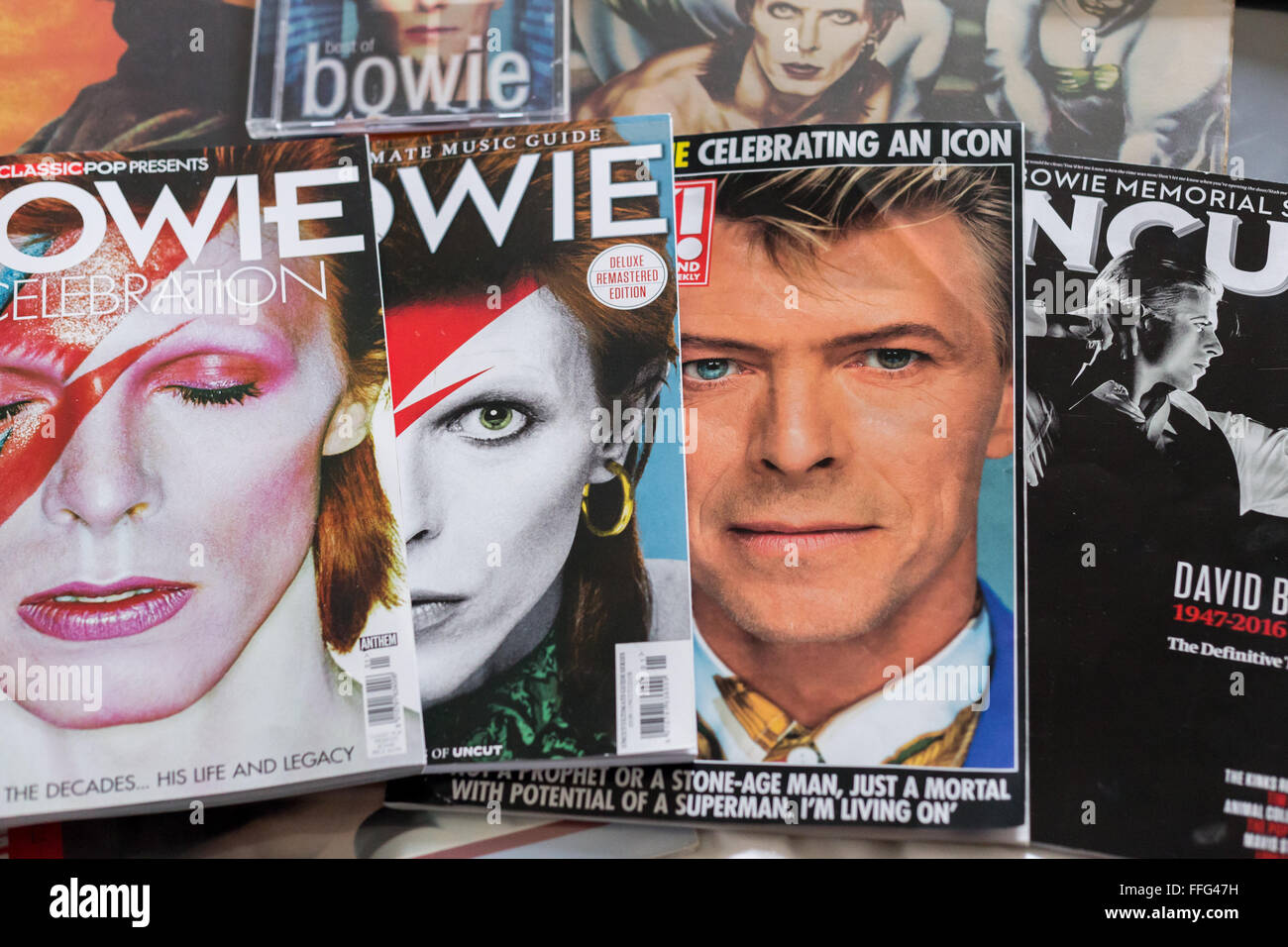 David Bowie Collection of albums,vinyl,cd's magazines and memorabilia