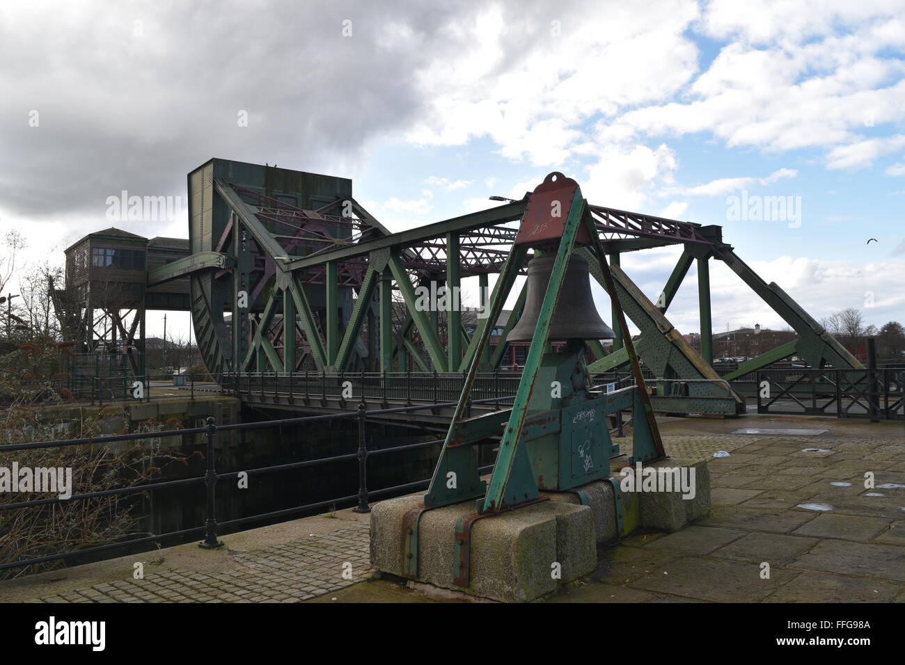 Turret Rd Bridge Birkenhead road hi-res stock photography and images - Alamy