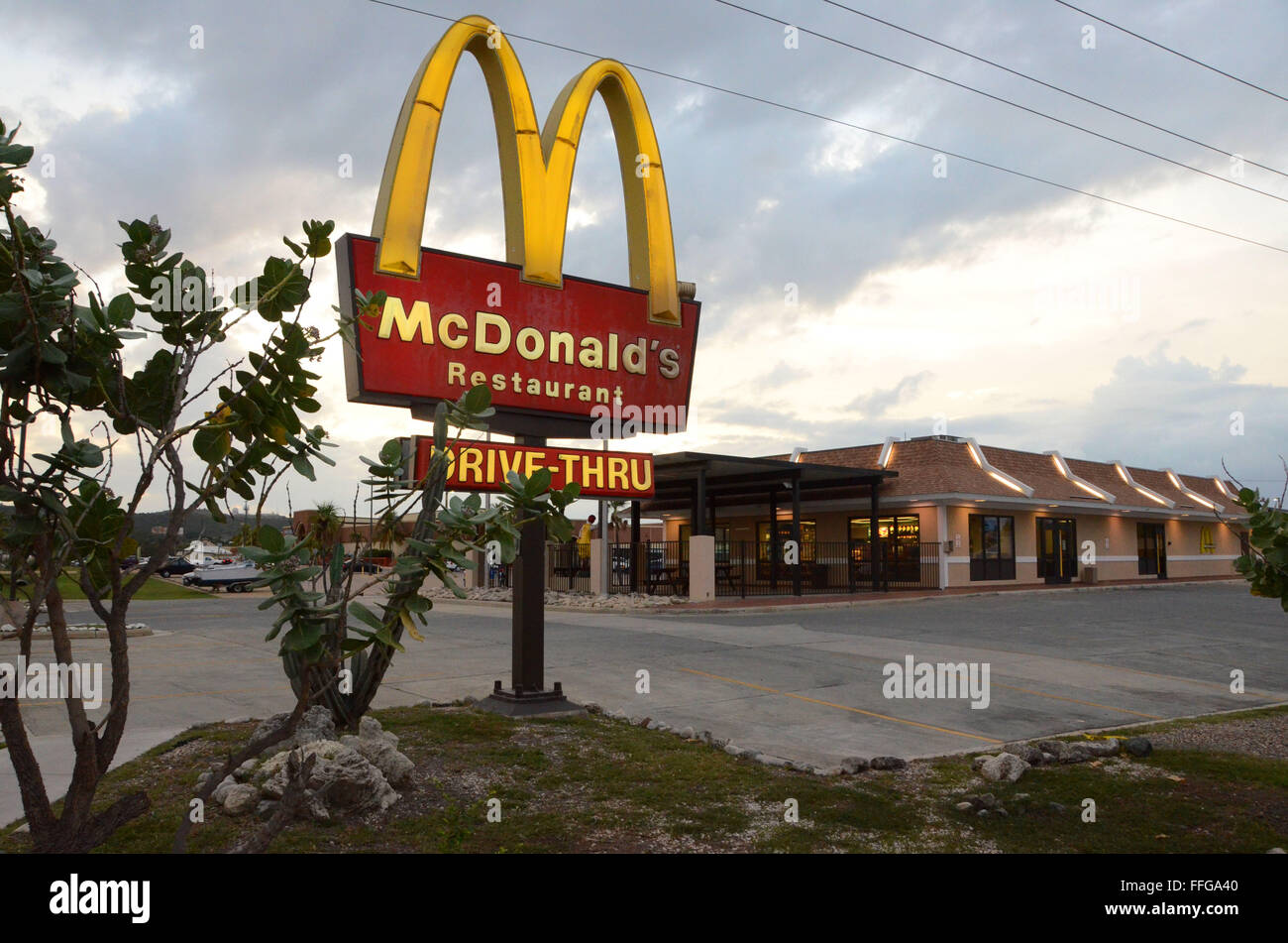 Guantanamo bay cuba mcdonald's hires stock photography and images Alamy
