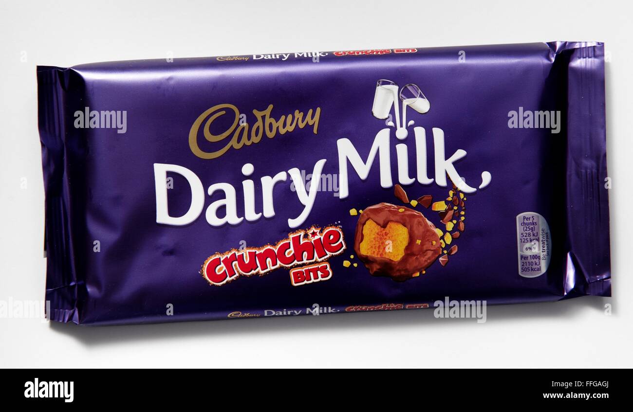 Cadbury's Dairy Milk Chocolate Crunchie bits bar Stock Photo - Alamy