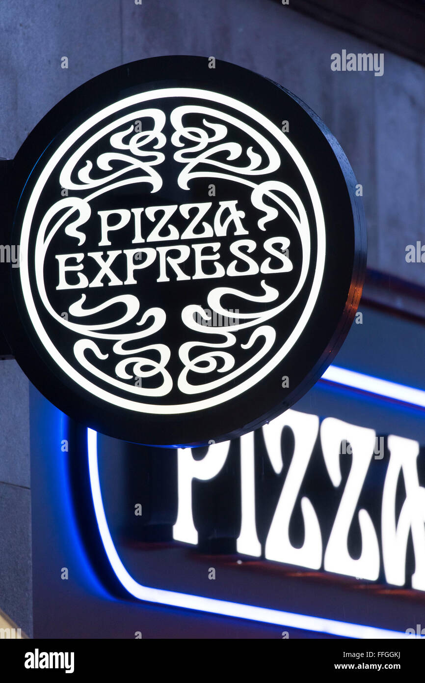Pizza express logo hires stock photography and images Alamy