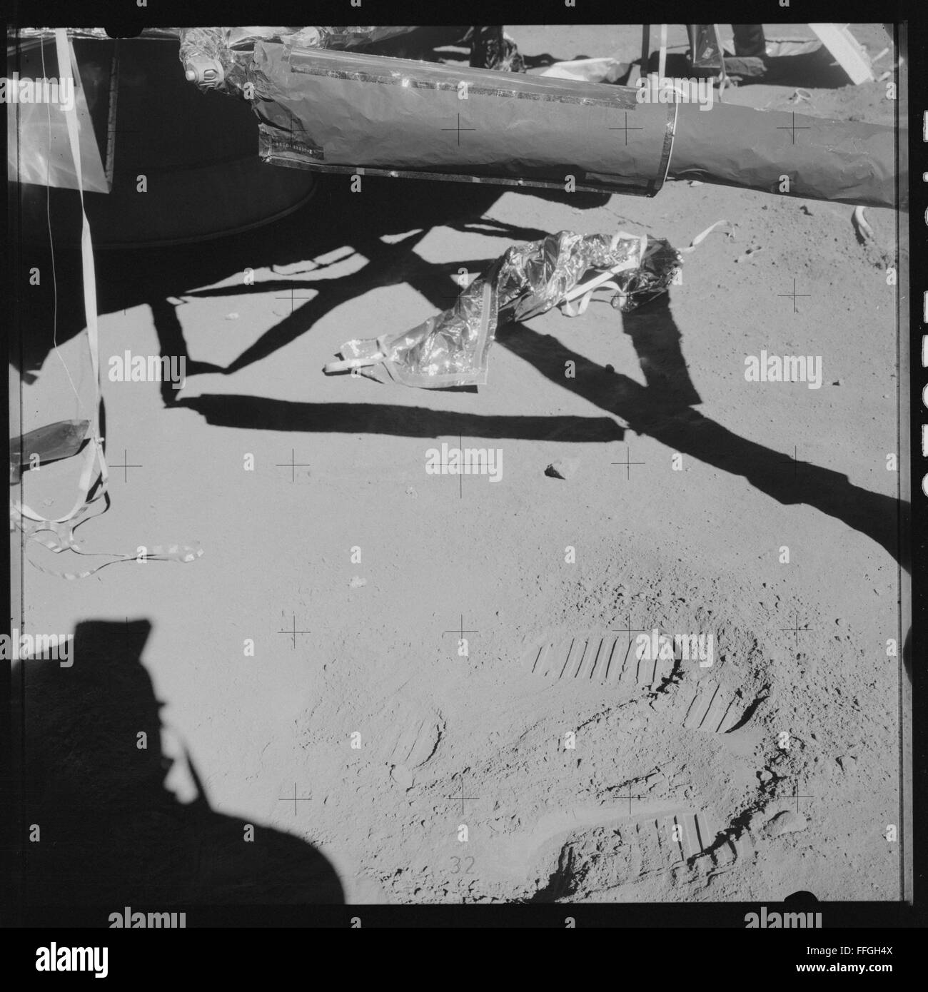 Apollo Moon Experiments Apollo 17’s untouched photographic collection captures the final ...