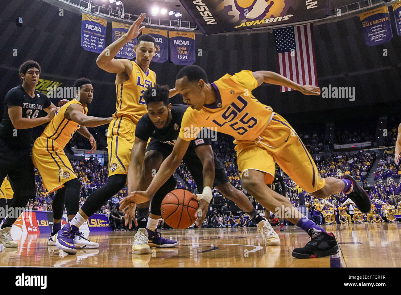Baton Rouge, LA, USA. 13th Feb, 2016. LSU Tigers guard Tim Quarterman