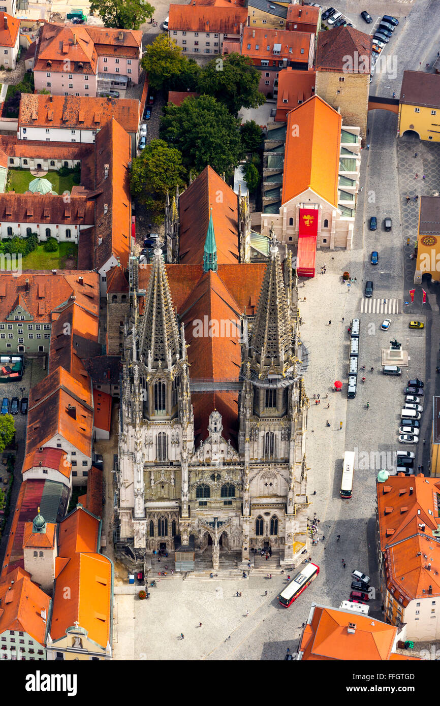 Aerial view, Regensburg Cathedral in Piazza Duomo, the Cathedral of St. Peter, Regensburg, county-level city in eastern Bavaria, Stock Photo