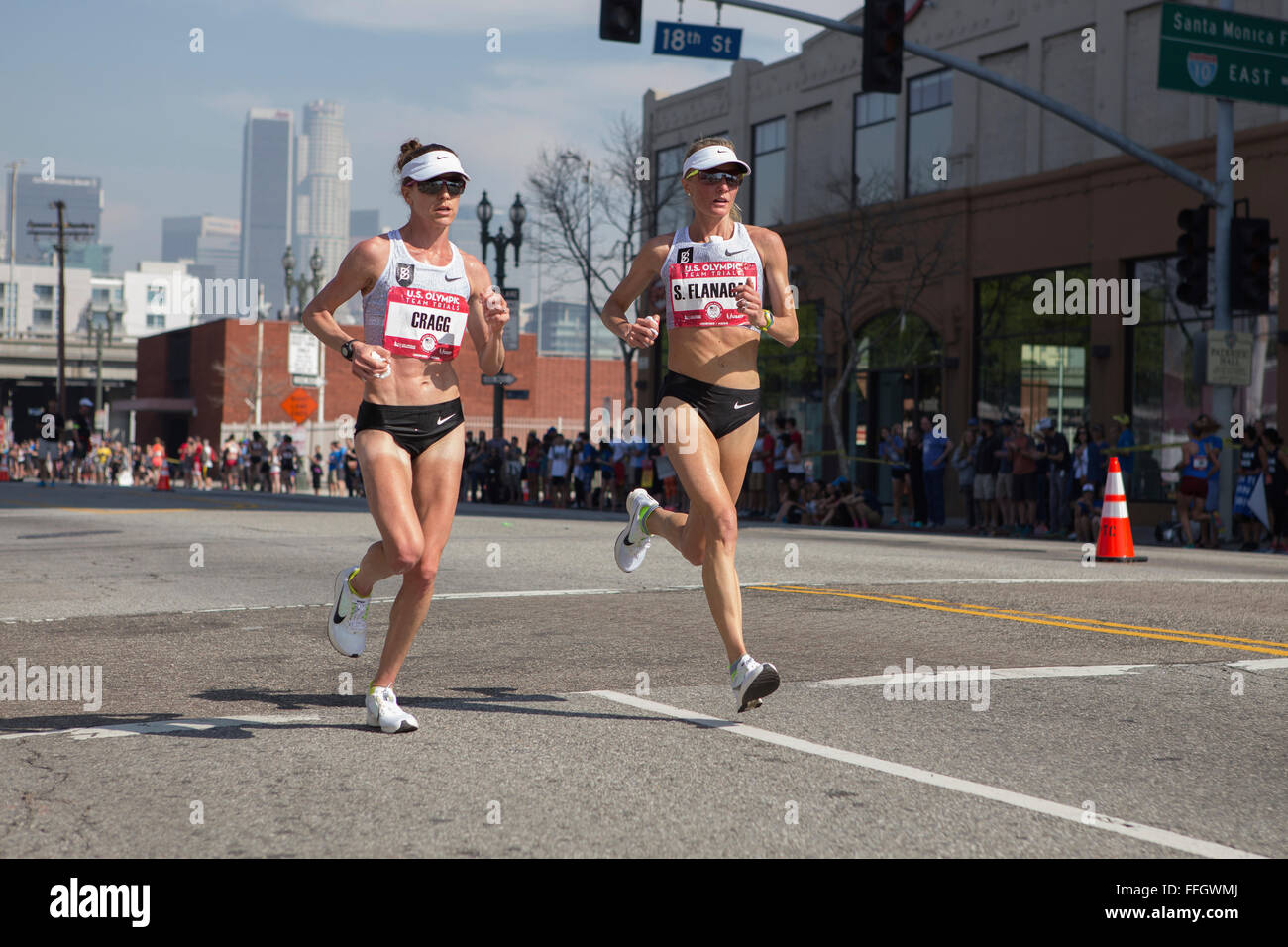 LA, California, USA. 13th Feb, 2016. Amy Cragg and Shalane  Flanagan lead the women's race in the  U.S. Olympic Team Trials—Marathon Stock Photo