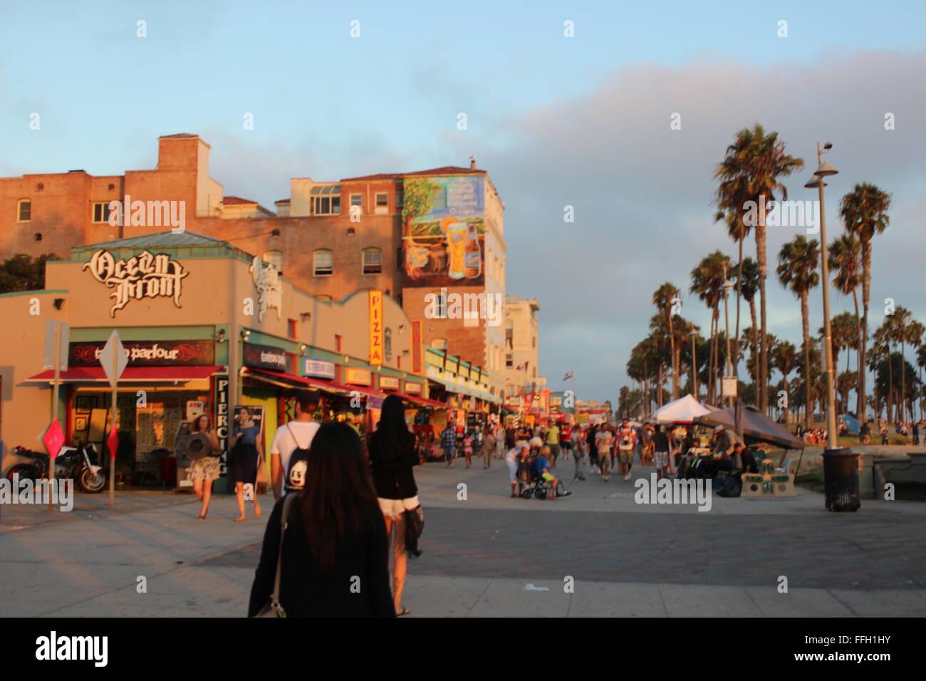 Venice beach boardwalk in Los Angeles Stock Photo - Alamy