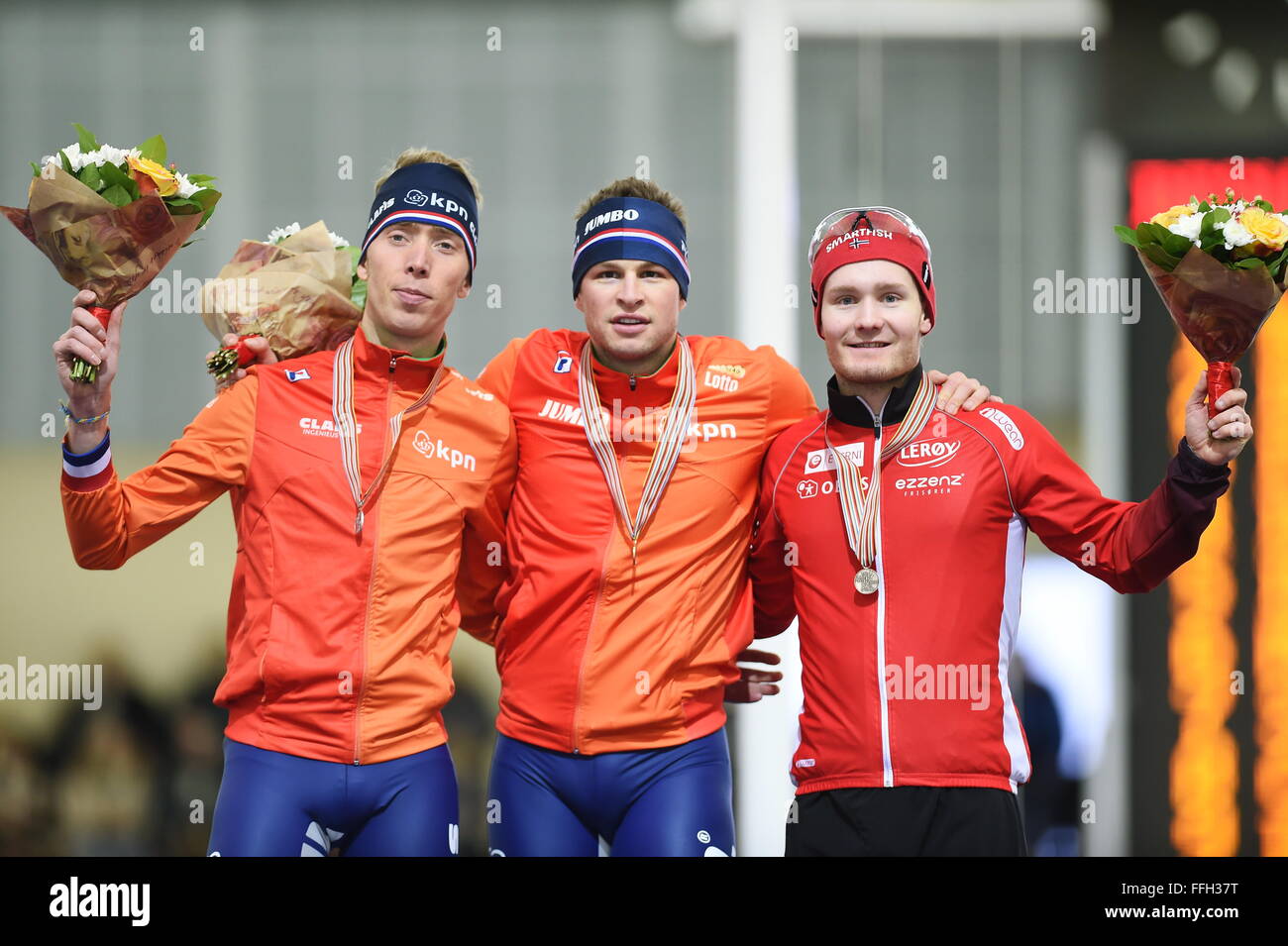 Kolomna, Russia. 13th Feb, 2016. Gold medalist Sven Kramer (C) and silver medalist Jorrit Bergsma (L) of the Netherlands, bronze medalist Sverre Lunde Pedersen of Norway pose during the awarding ceremony of the men's 5000m event at ISU world single distances speed skating championships in Kolomna, Russia, on Feb. 13, 2016. Credit:  Evgeny Sinitsyn/Xinhua/Alamy Live News Stock Photo