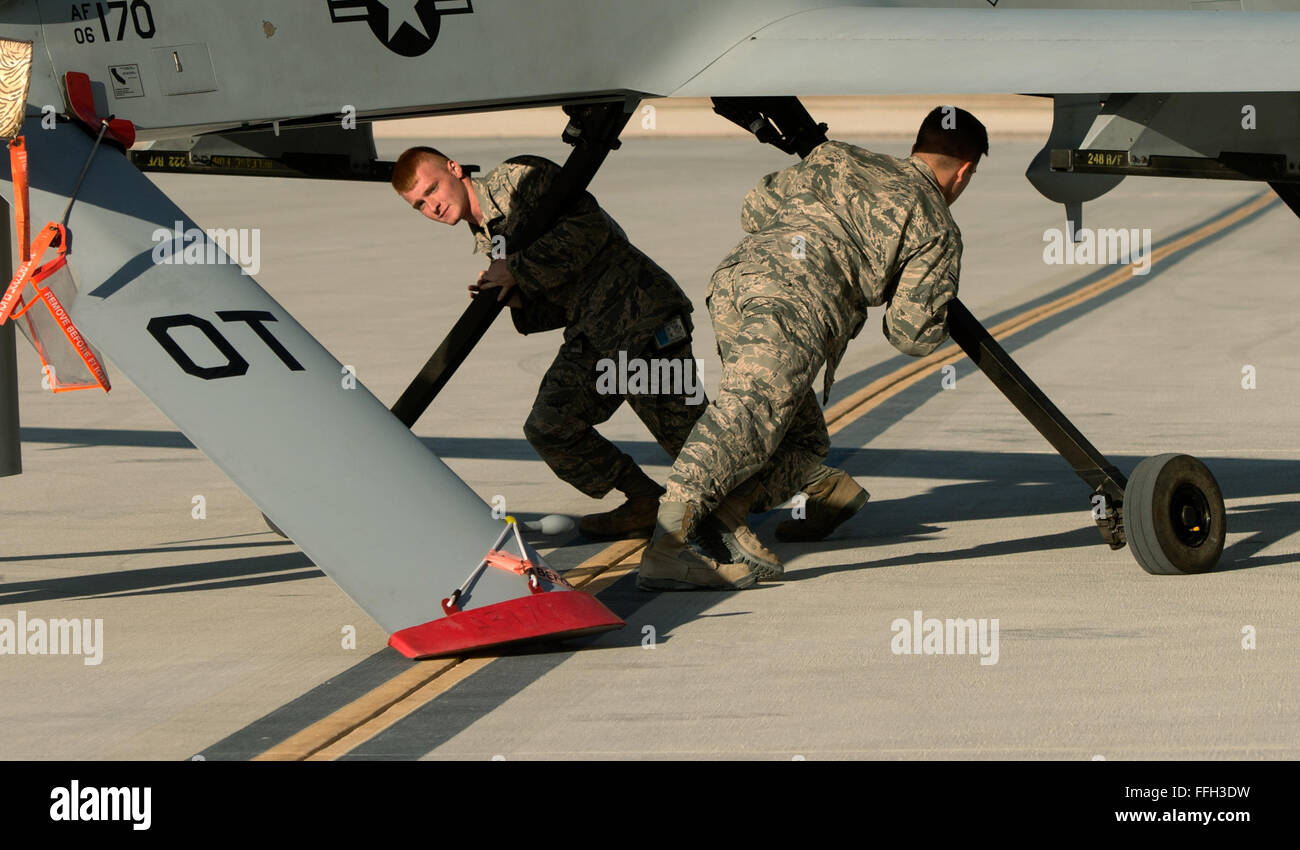Remotely piloted aircraft rpa hi-res stock photography and images - Alamy