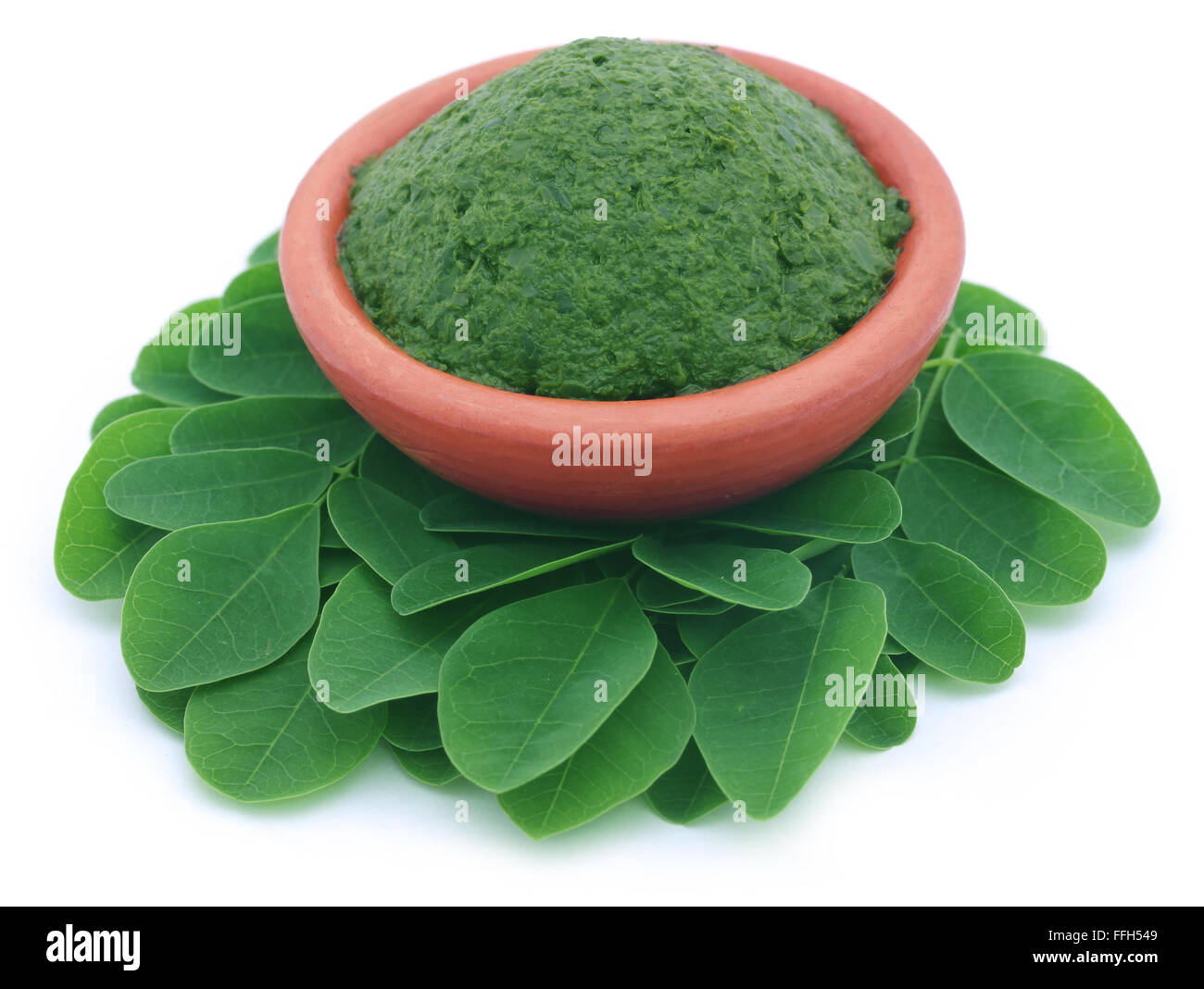 Edible moringa leaves with mashed ones Stock Photo Alamy