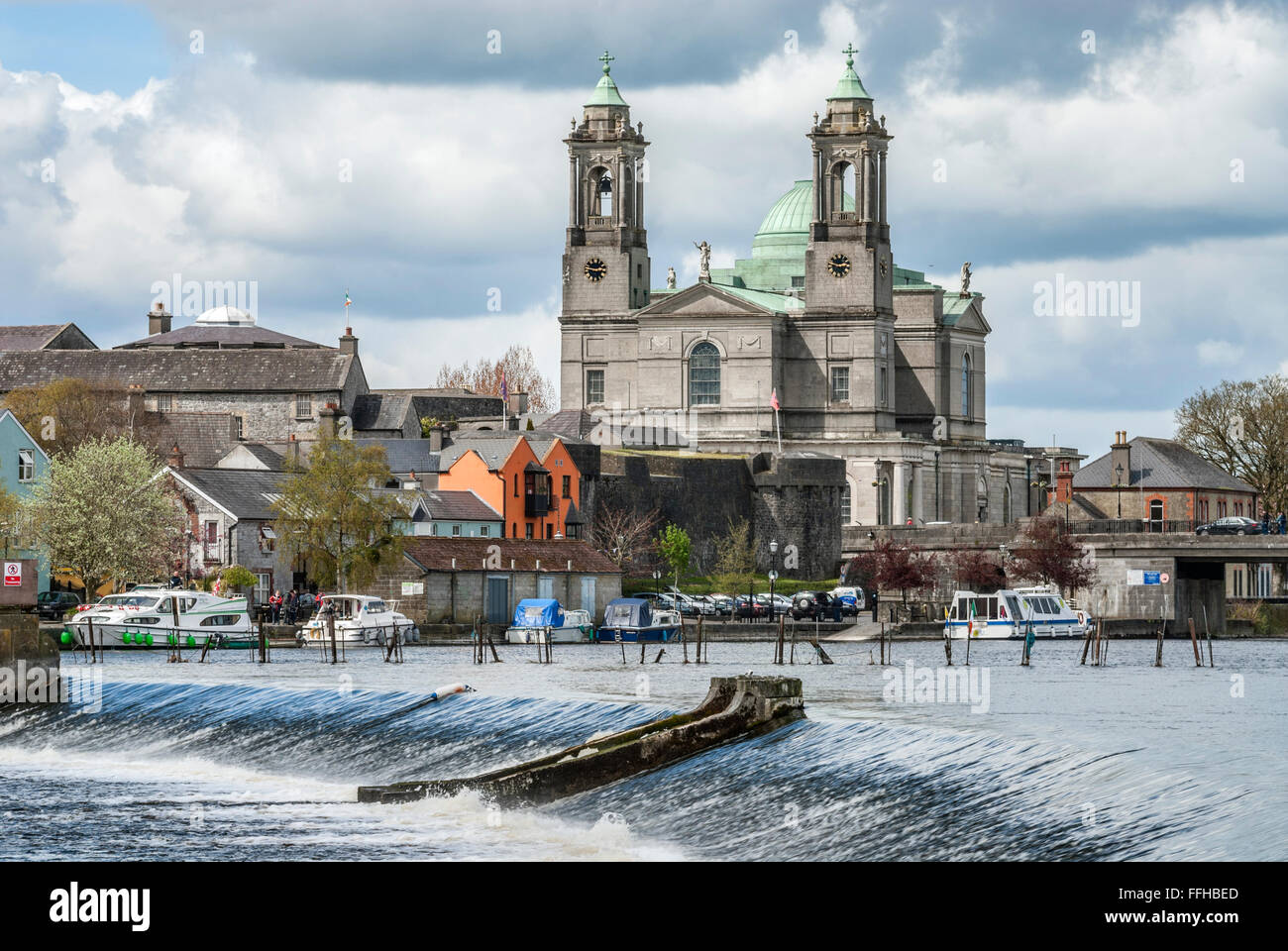 Athlone Cathedral at the River Shannon, Ireland Stock Photo