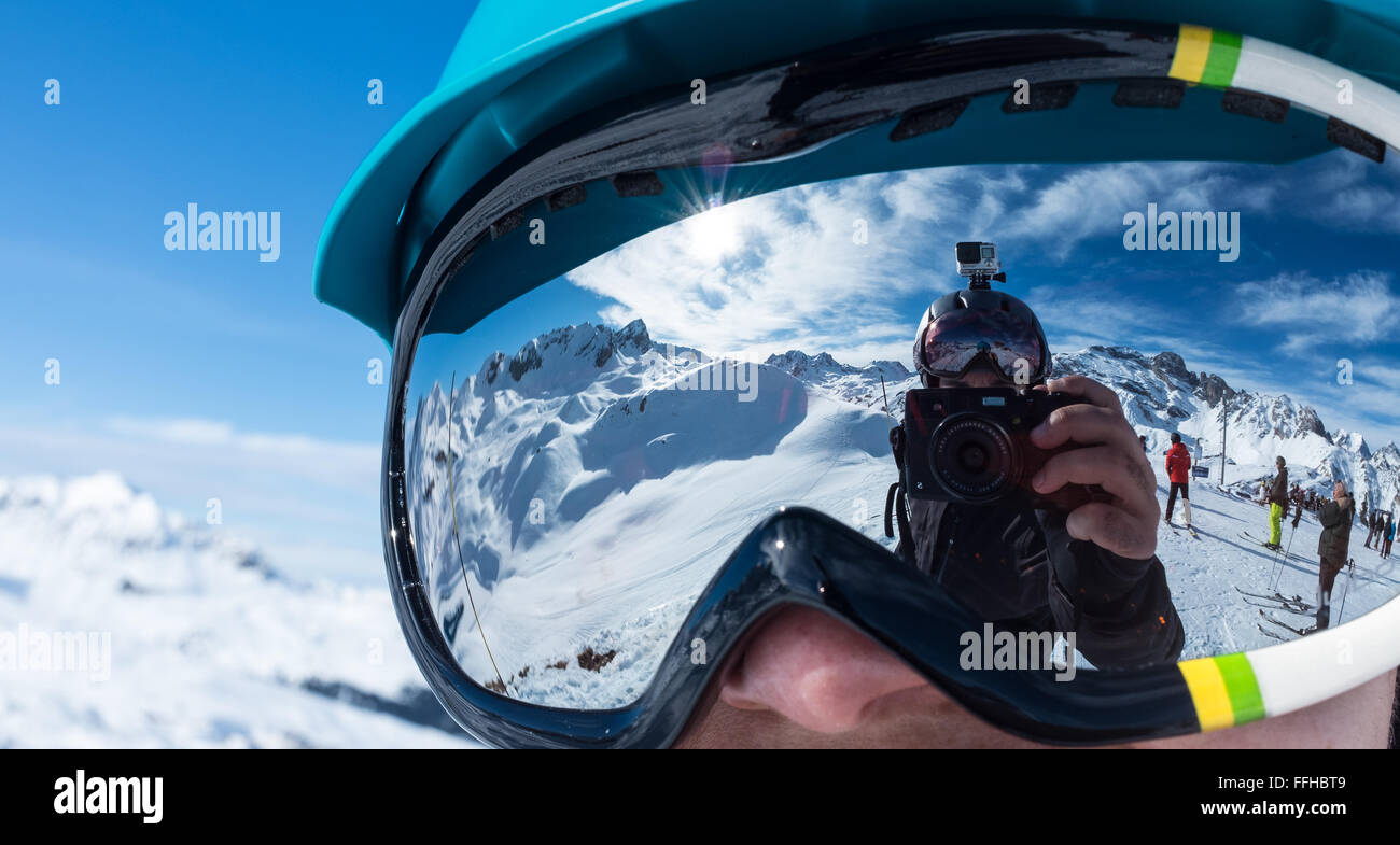 Ski resort in french alps hi-res stock photography and images - Alamy
