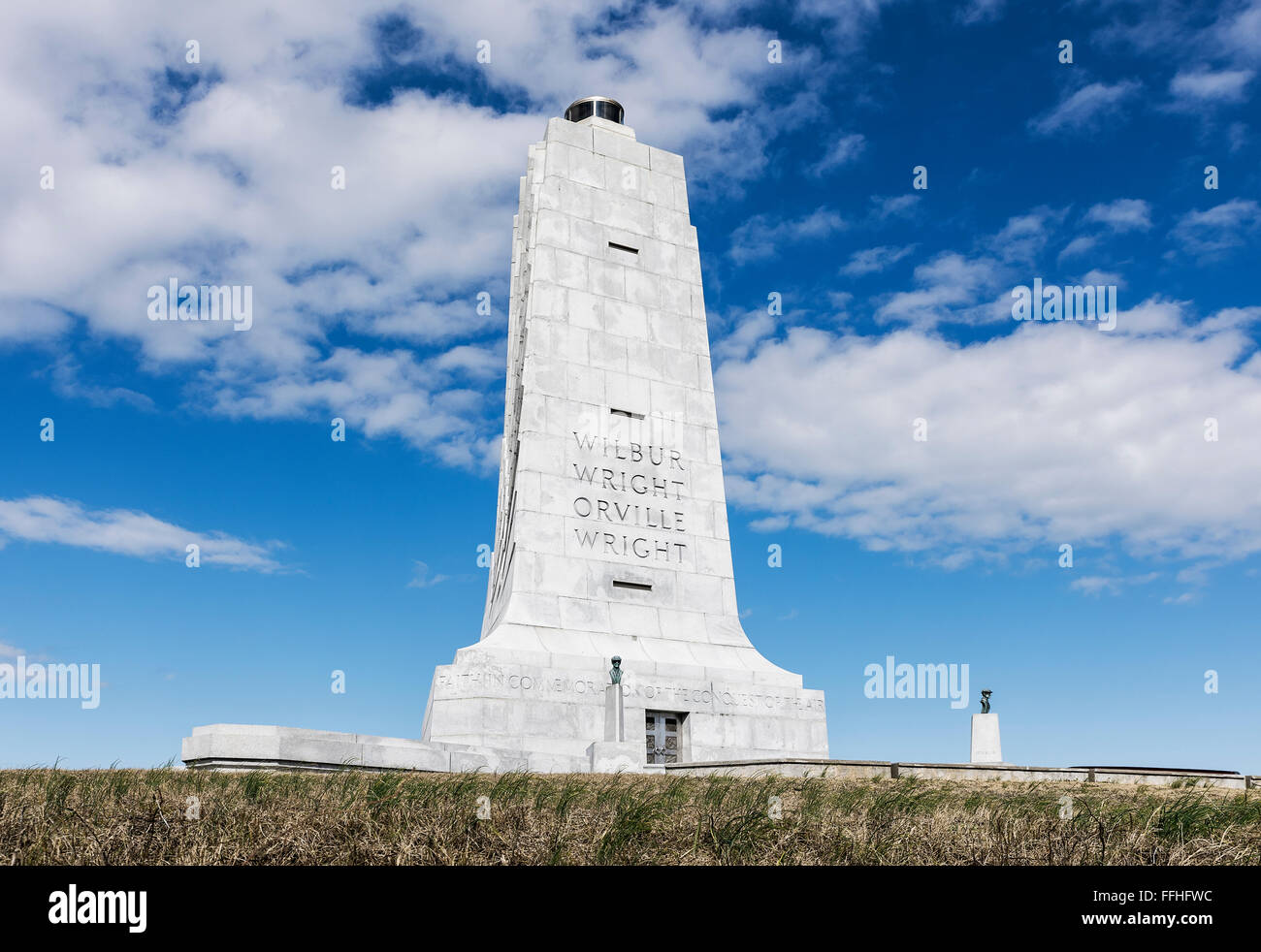 Monument commemorating historic first flight, Wright Brothers National Memorial,  Kill Devil Hills, Outer Banks, North Carolina Stock Photo