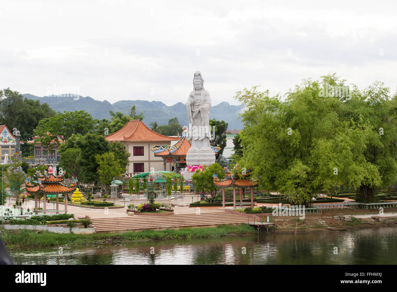 Chinese temple. Guan Yin statue Stock Photo 95661290 Alamy