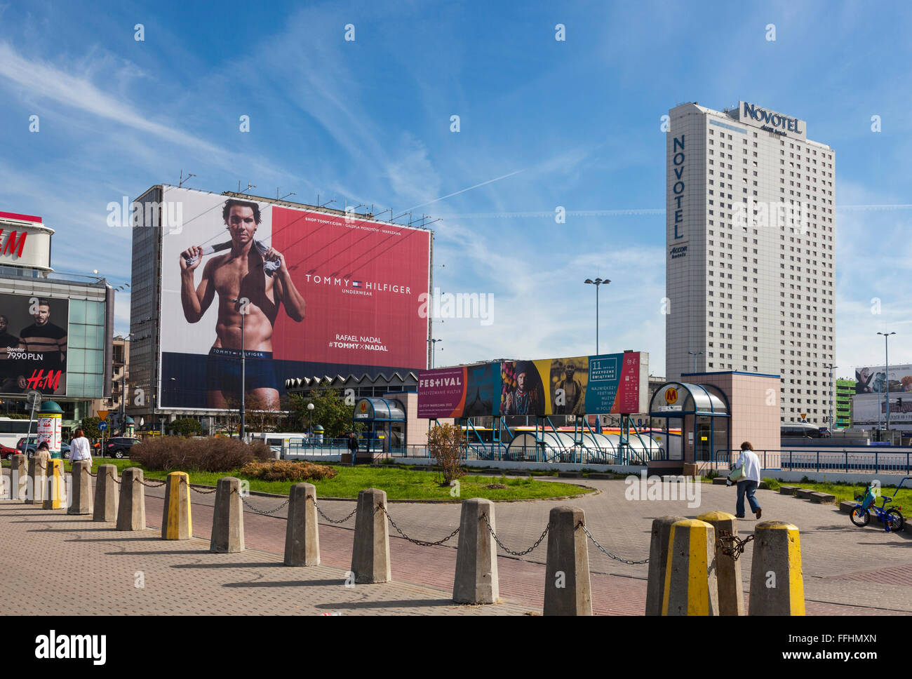 Rafael Nadal on Tommy Hilfiger billboard in central Warsaw, Poland Stock  Photo - Alamy