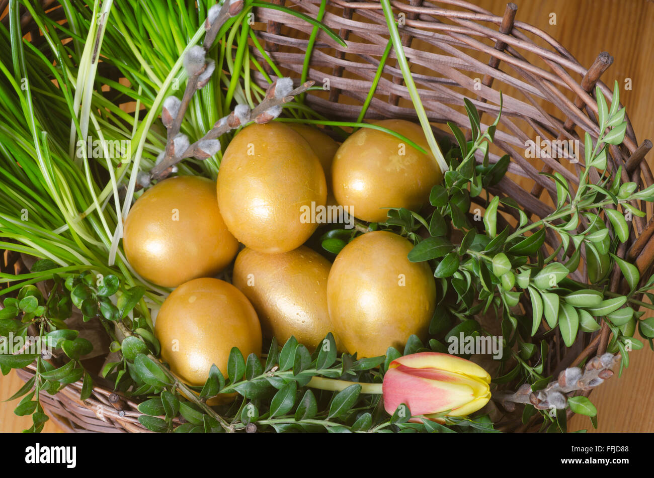 golden painted easter eggs Stock Photo - Alamy