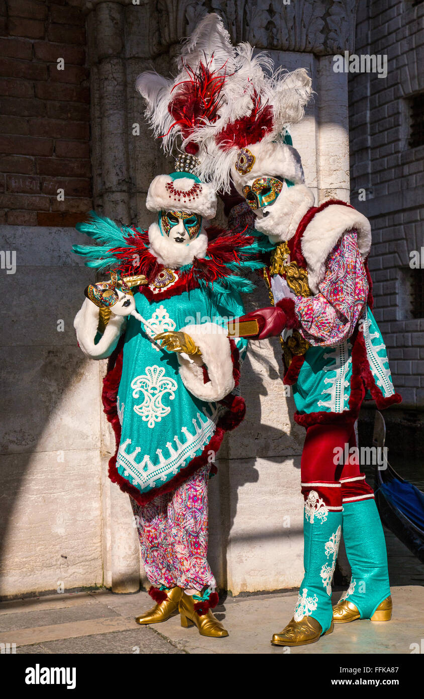 Maschera hi-res stock photography and images - Page 11 - Alamy