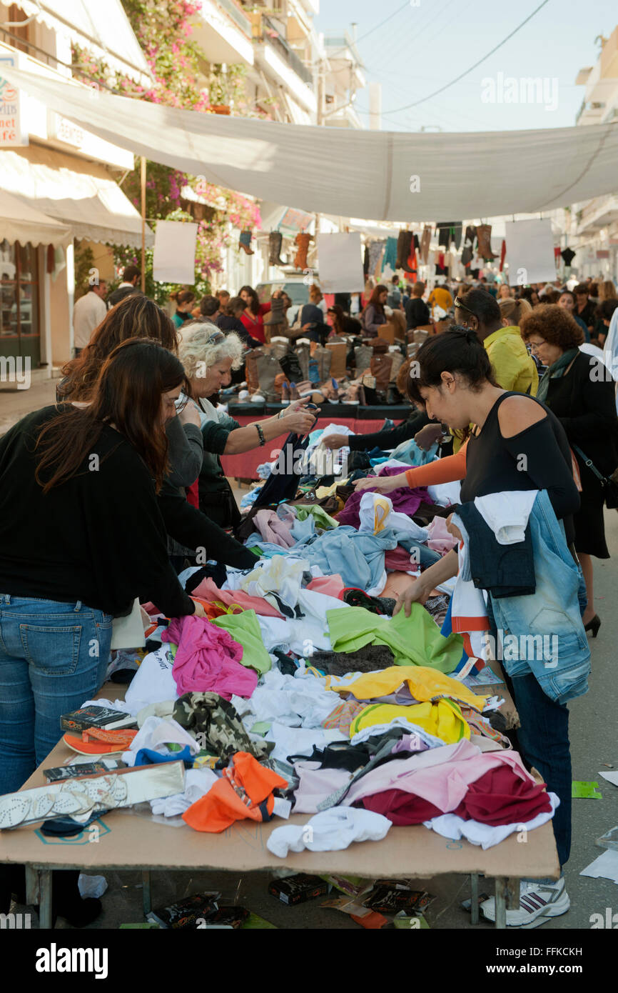 Griechenland, Kreta, Messara-Ebene, Samstagsmarkt in Mires Stock Photo