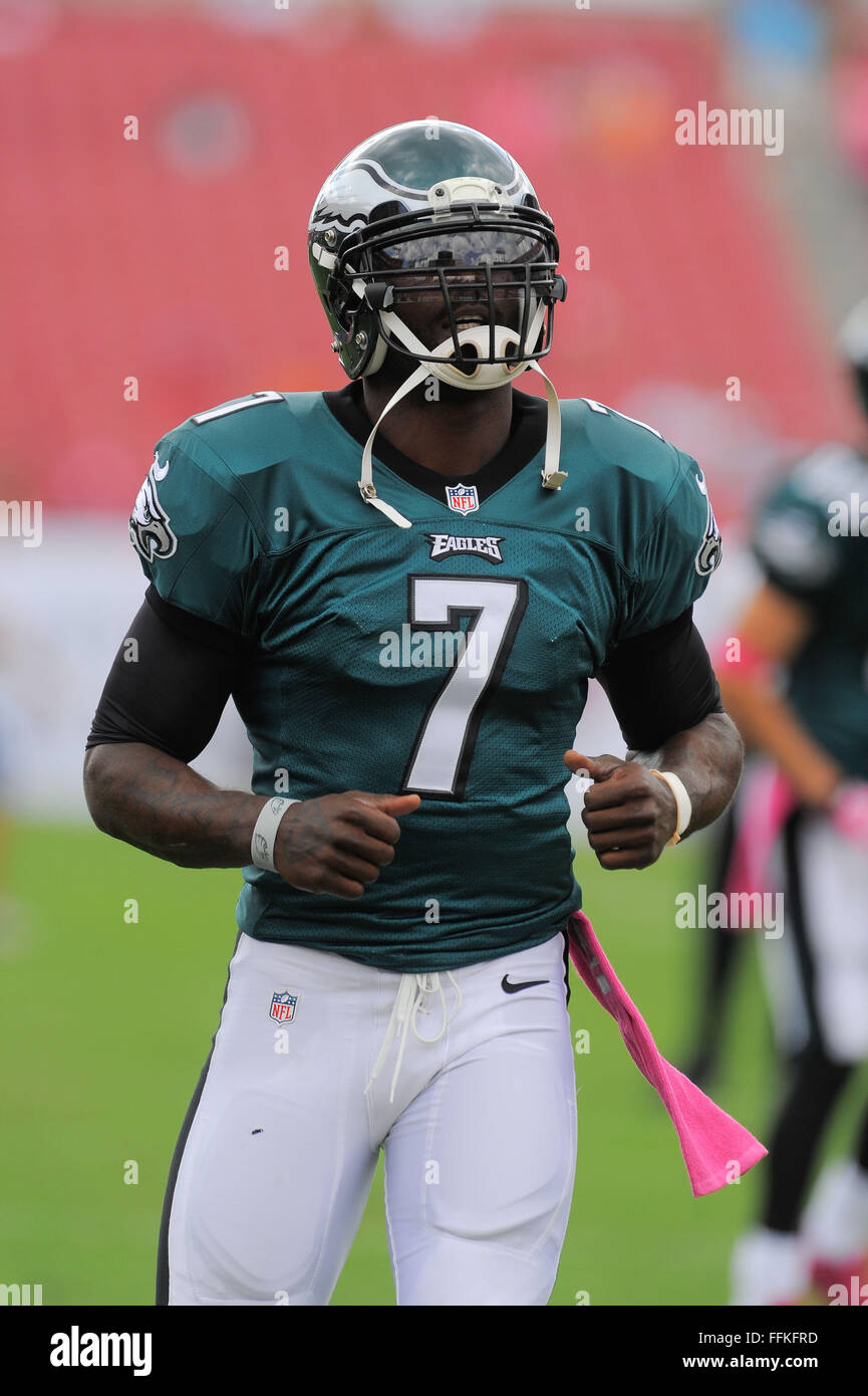 Philadelphia eagles quarterback michael vick hi-res stock photography and  images - Alamy