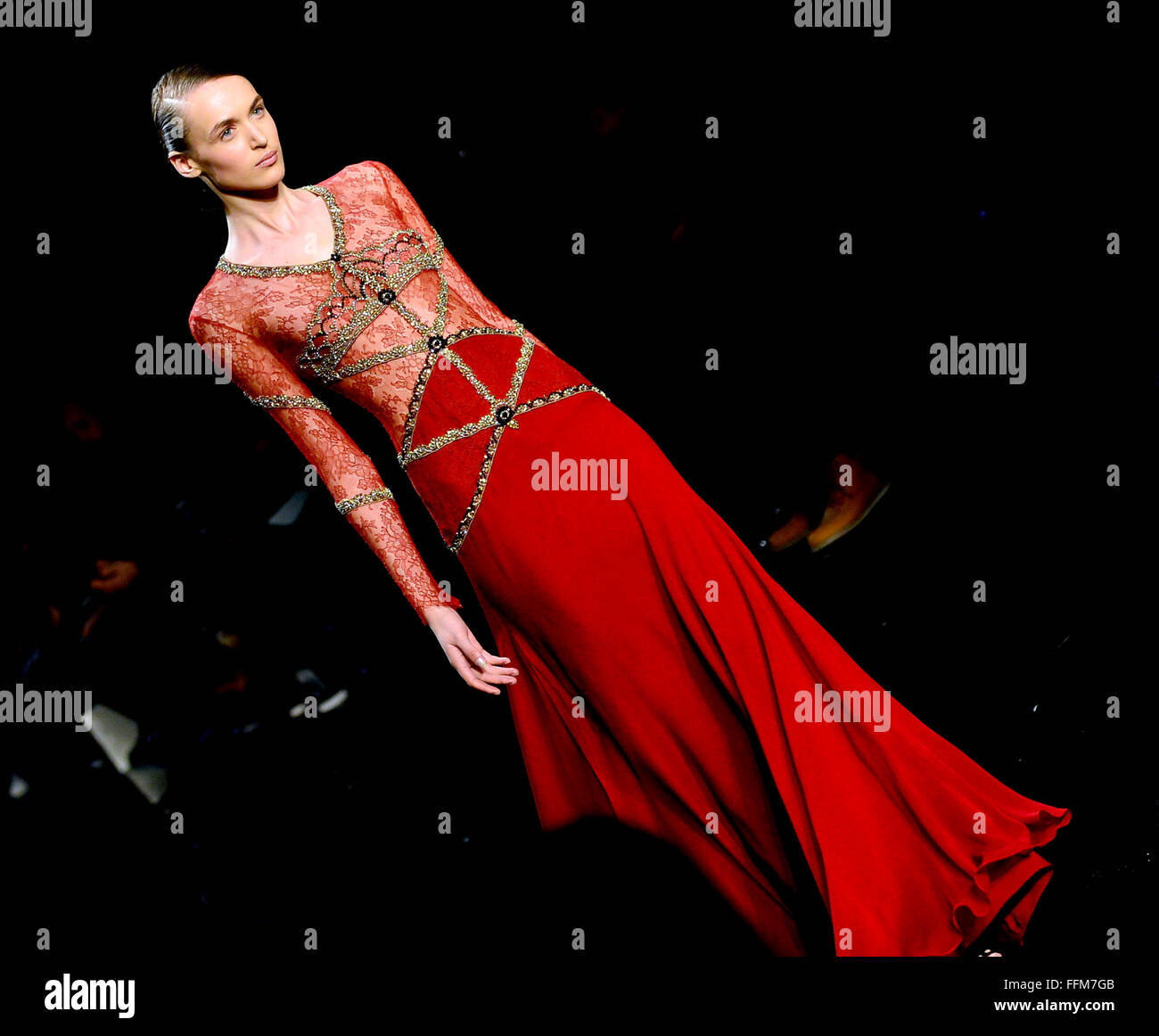 New York, USA. 15th Feb, 2016. A model displays a creation of Reem Acra 2016 Fall/Winter collection during the New York Fashion Week in New York, the United States, on Feb. 15, 2016. Credit:  Wang Xijia/Xinhua/Alamy Live News Stock Photo