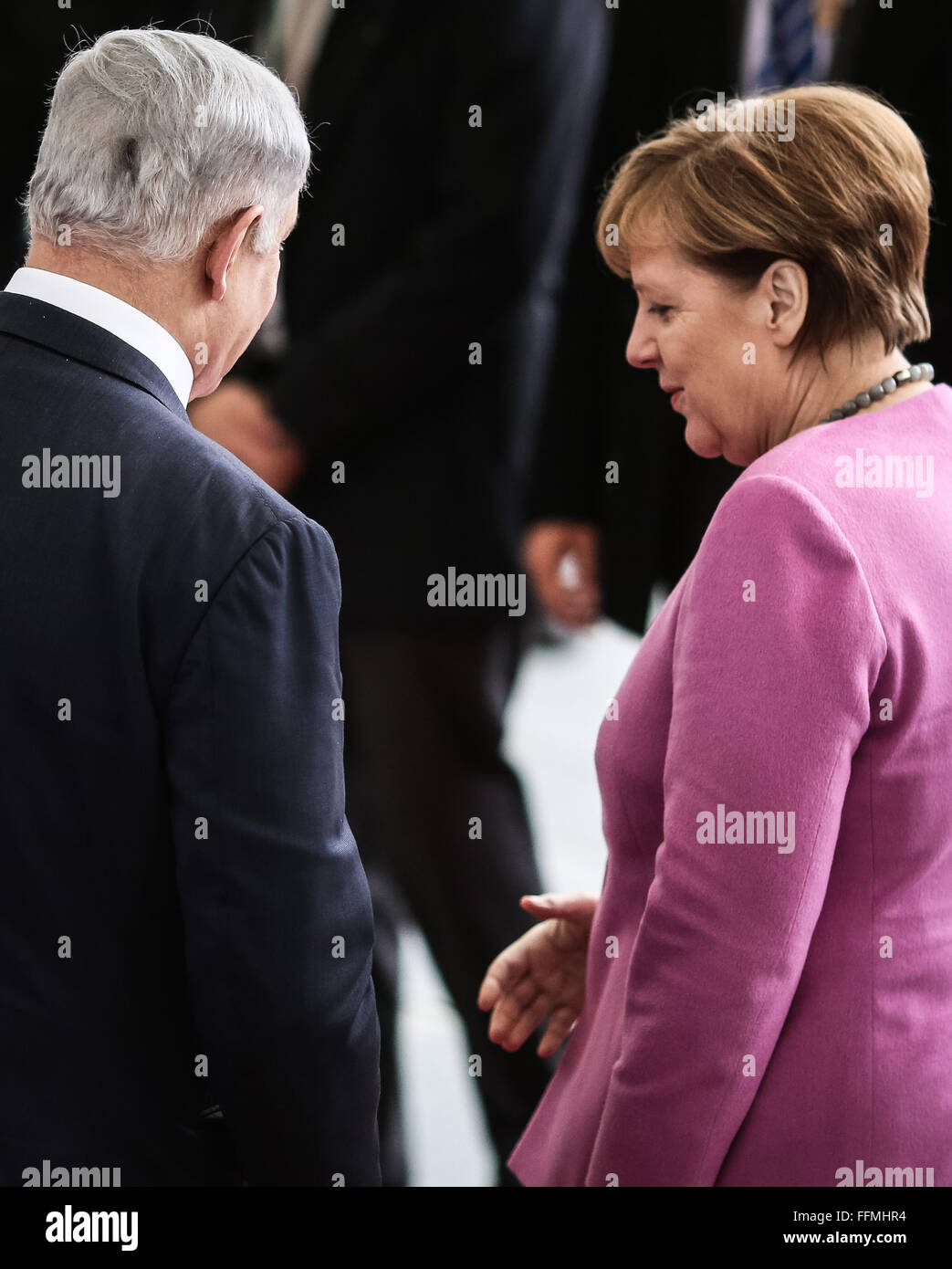 Berlin, Germany. 16th Feb, 2016. German Chancellor Angela Merkel (R) and visiting Israeli Prime Minister Benjamin Netanyahu attend a welcome ceremony at the Chancellery in Berlin, Germany, on Feb. 16, 2016. Credit:  Zhang Fan/Xinhua/Alamy Live News Stock Photo