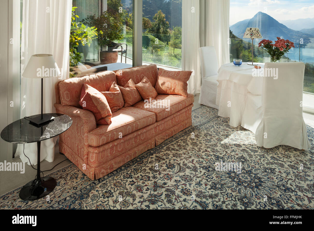 Interior of a modern house, beautiful sitting room Stock Photo - Alamy