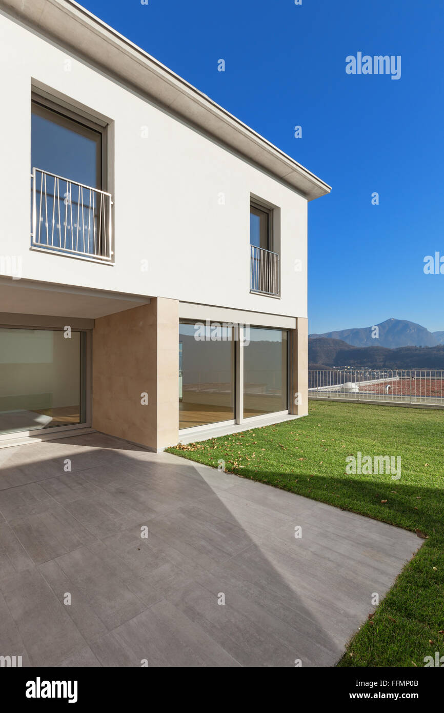 Exterior of a modern building, view from the patio Stock Photo - Alamy