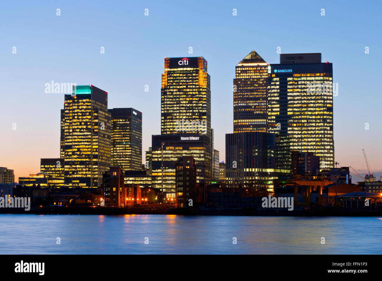 centre-commercial-queens-wharf-hi-res-stock-photography-and-images-alamy