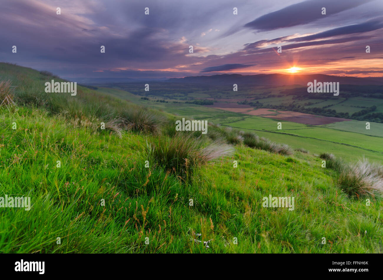 Knockhill, Scotland.Sunset across the valleys Stock Photo Alamy