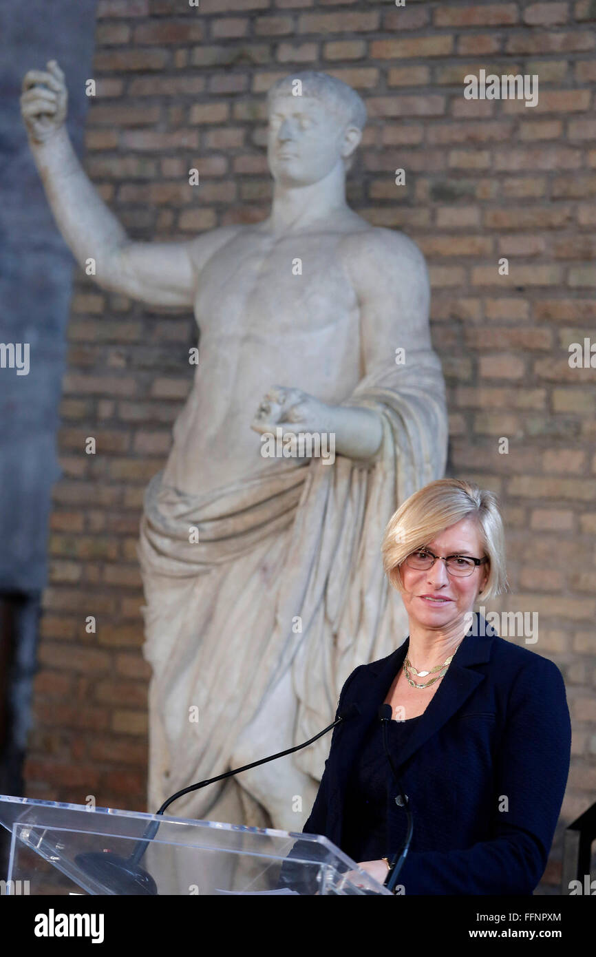 Rome, Italy. 16th February, 2016. Roberta Pinotti Rome 16th February 2016. Baths of Diocleziano. Cerimony for the birth of the Italian Task Force, Unite for Heritage, in defense of the cultural heritage.  Credit:  Insidefoto/Alamy Live News Stock Photo