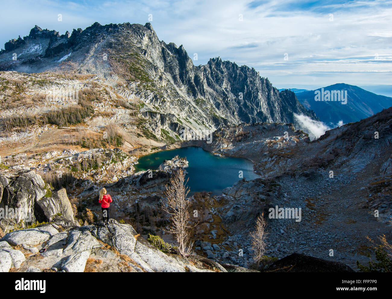 noelle-snyder-hiking-through-the-enchantments-in-washington-stock-photo
